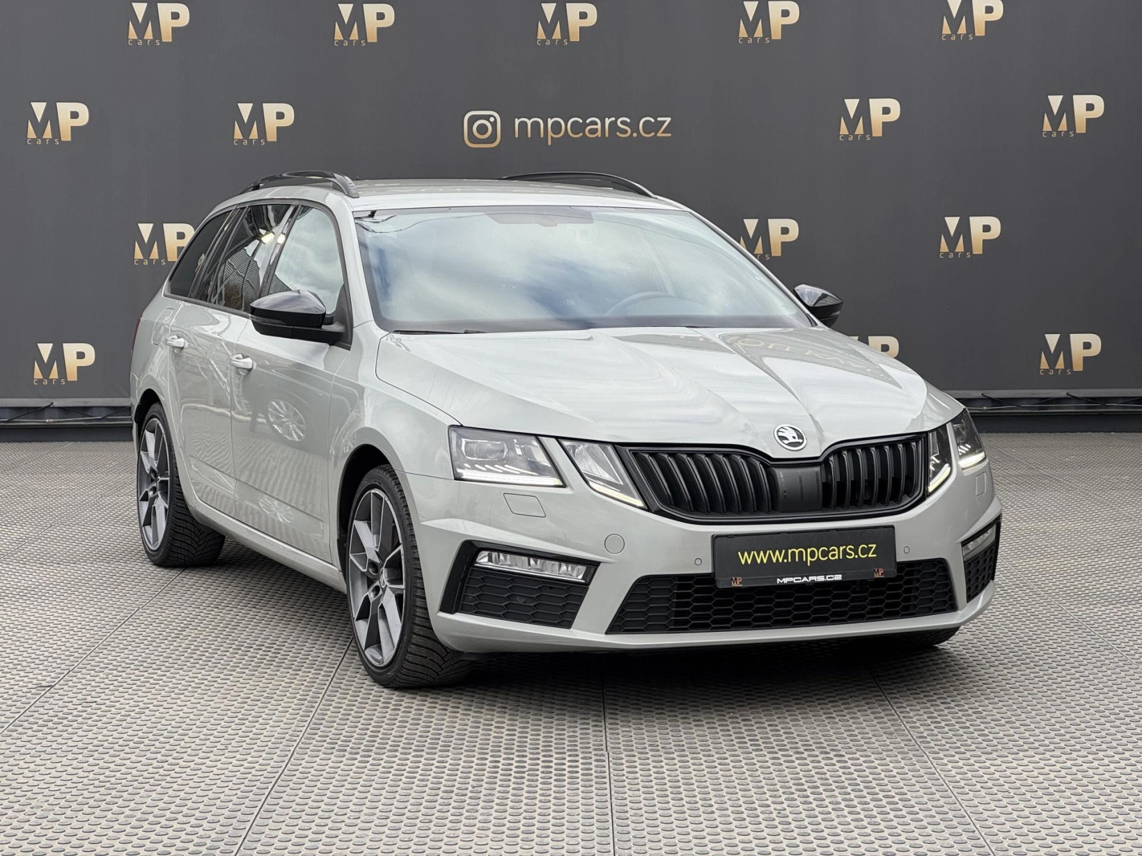Škoda Octavia – III RS230 2.0TSi MAN, ACC, AFS