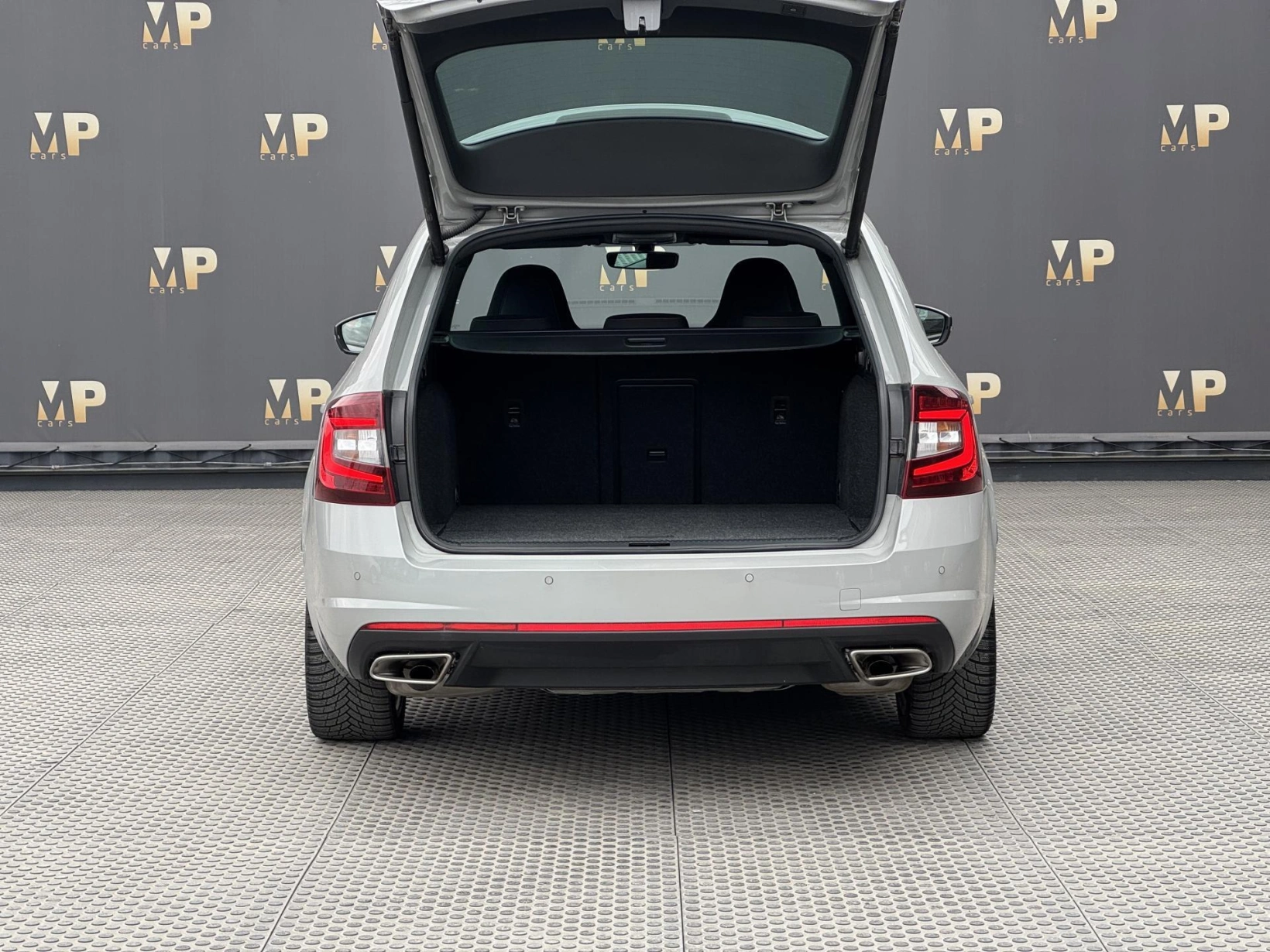 Škoda Octavia – III RS230 2.0TSi MAN, ACC, AFS