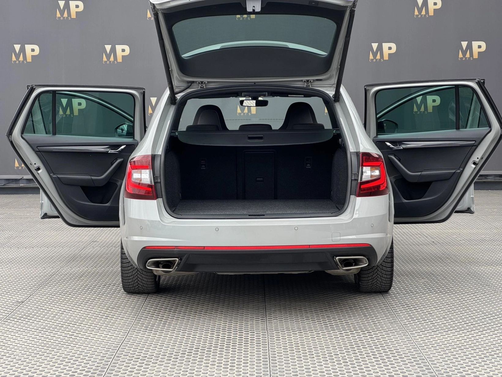 Škoda Octavia – III RS230 2.0TSi MAN, ACC, AFS
