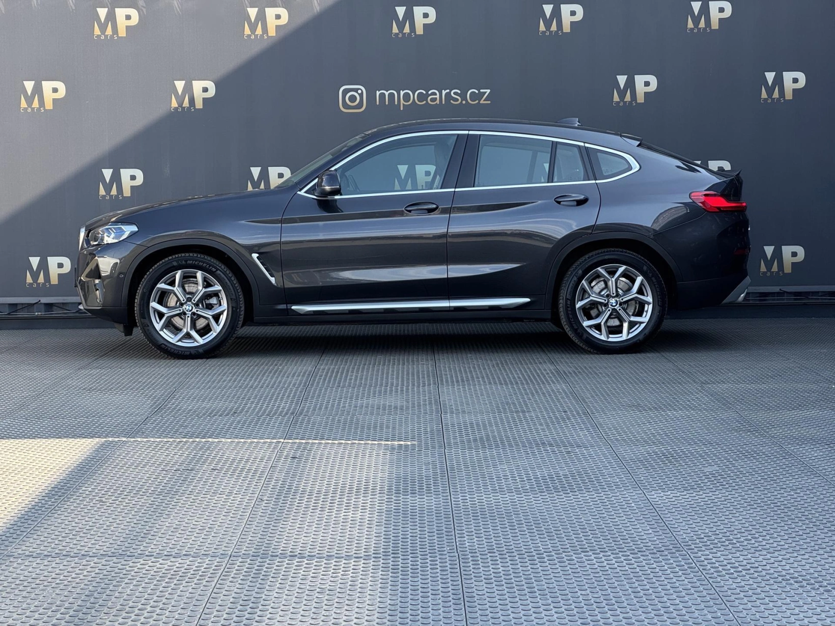 BMW X4 – 2.0 xDrive20d, PANO, DPH, WIFI