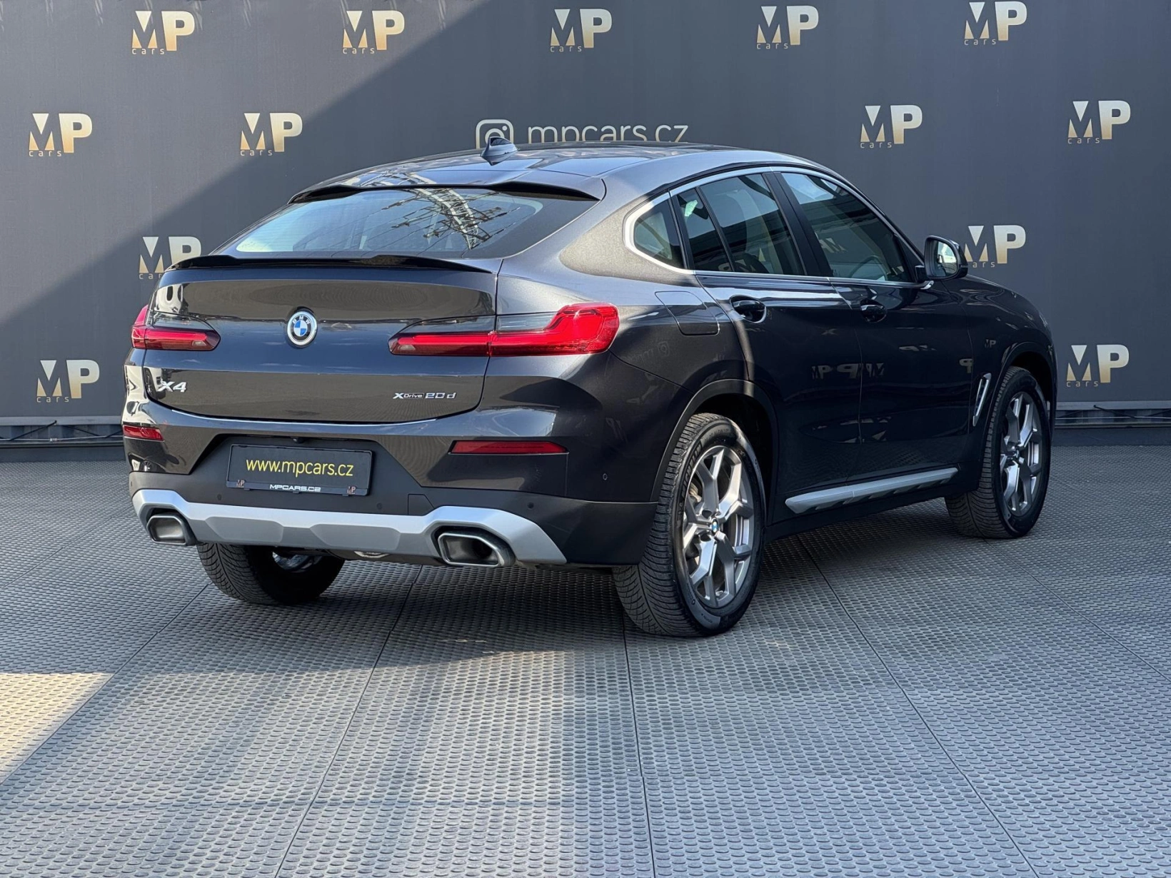 BMW X4 – 2.0 xDrive20d, PANO, DPH, WIFI