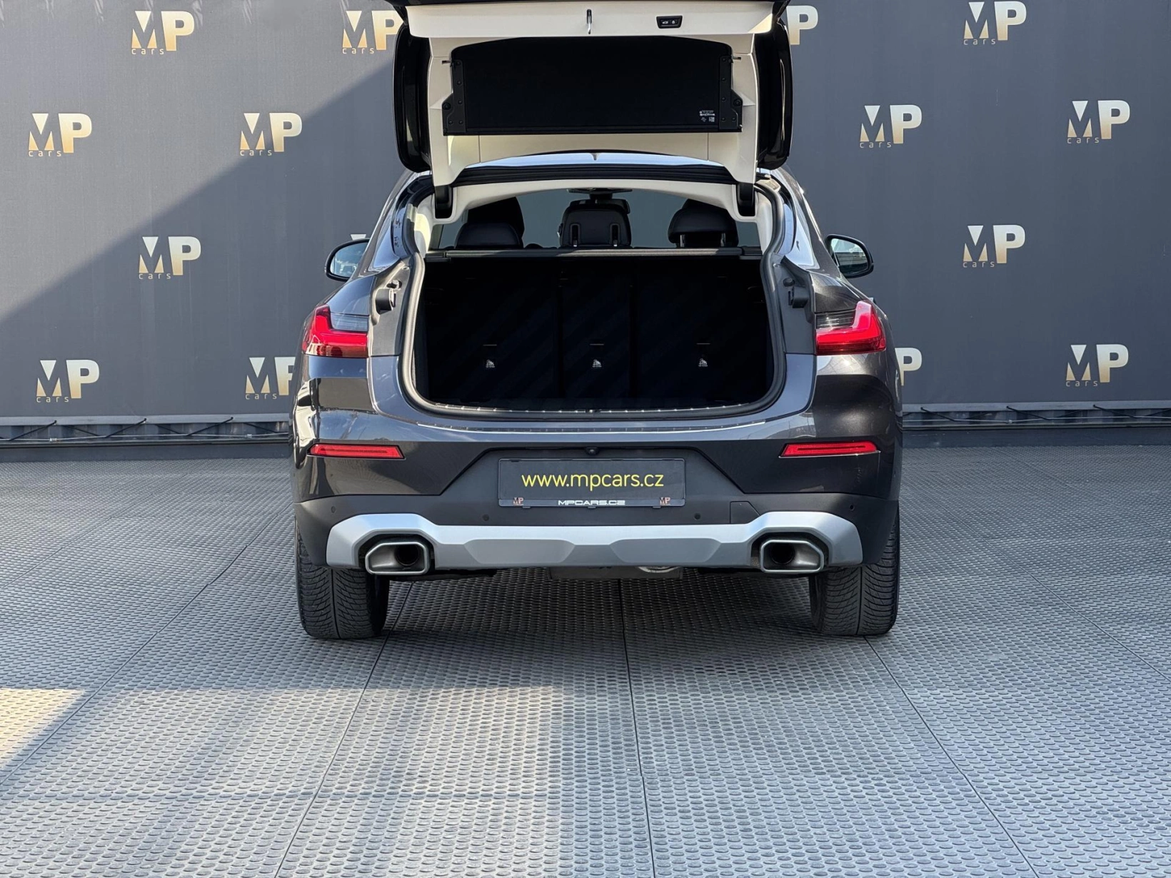 BMW X4 – 2.0 xDrive20d, PANO, DPH, WIFI