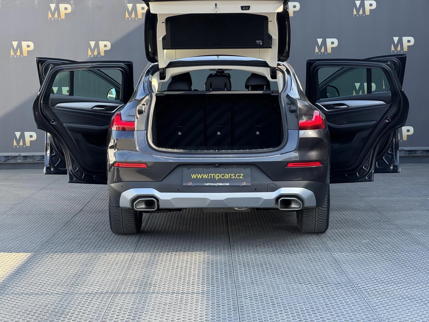 BMW X4 – 2.0 xDrive20d, PANO, DPH, WIFI