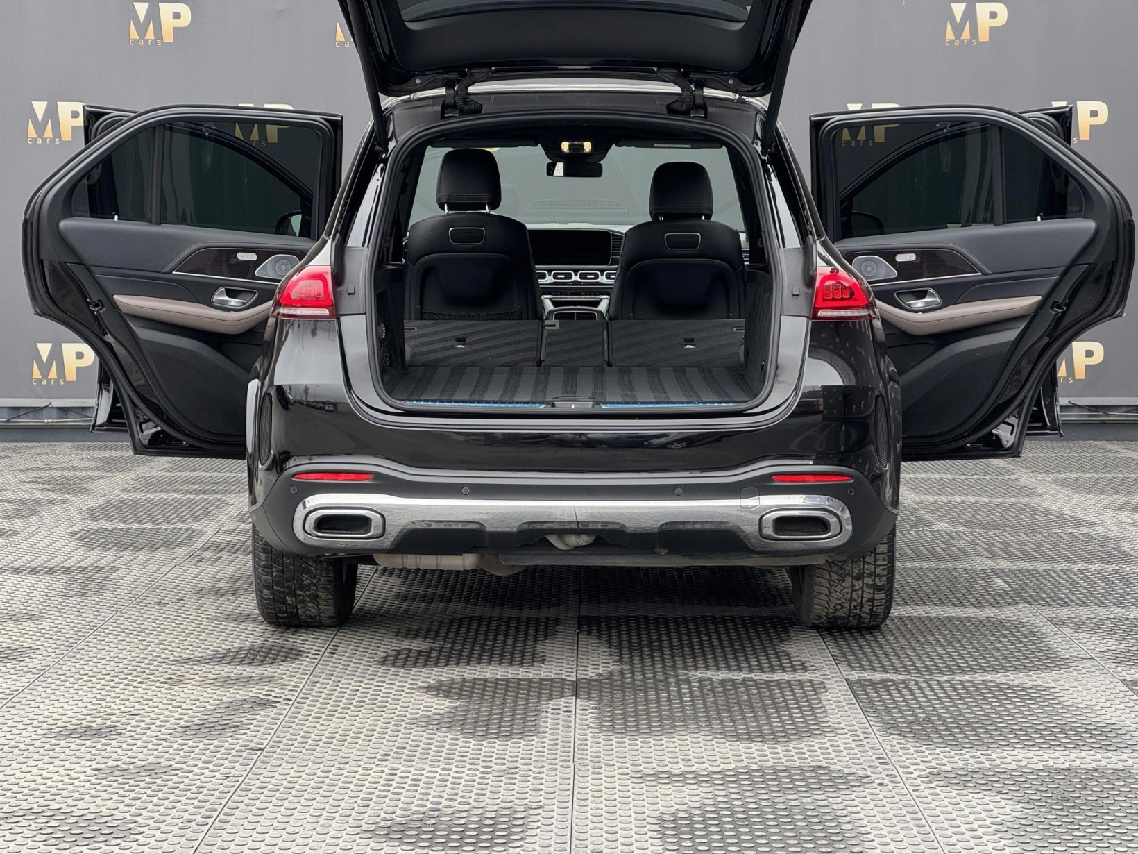 Mercedes-Benz GLE – 400d 4M, AMG Line, 360°, DPH