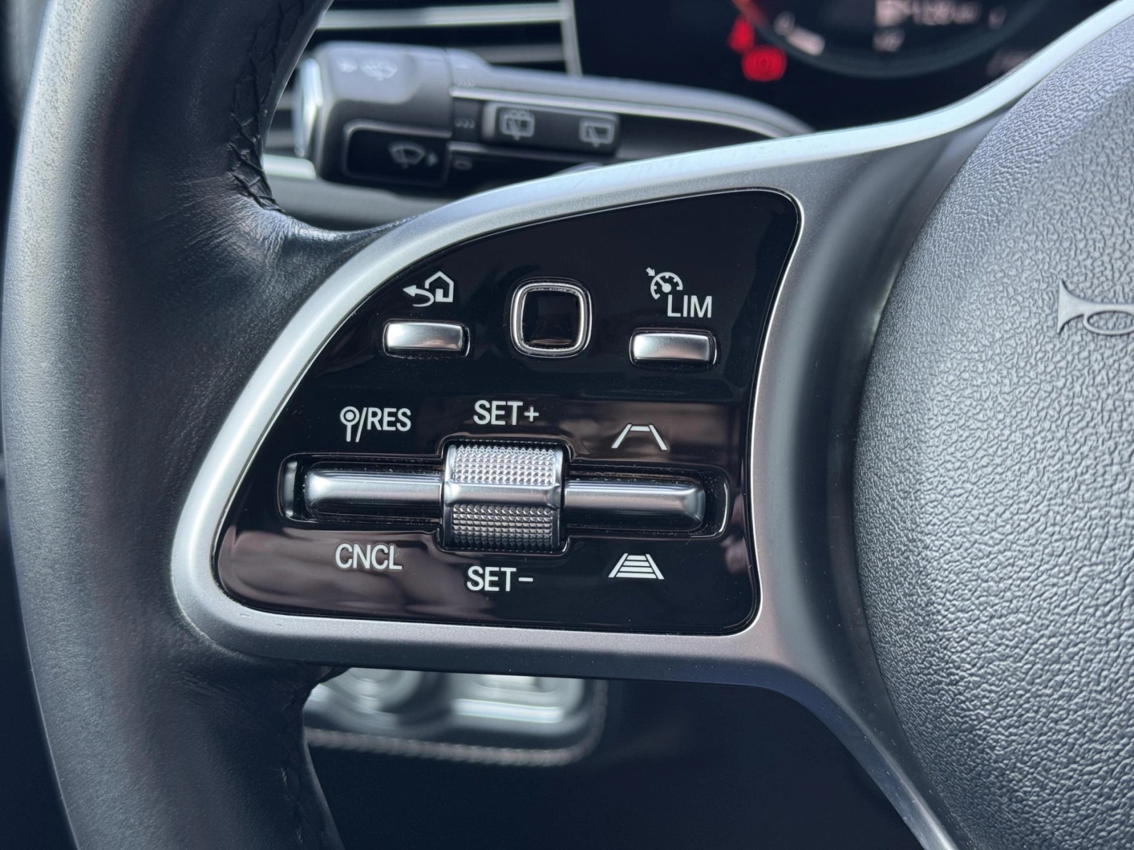 Mercedes-Benz GLE – 400d 4M, AMG Line, 360°, DPH