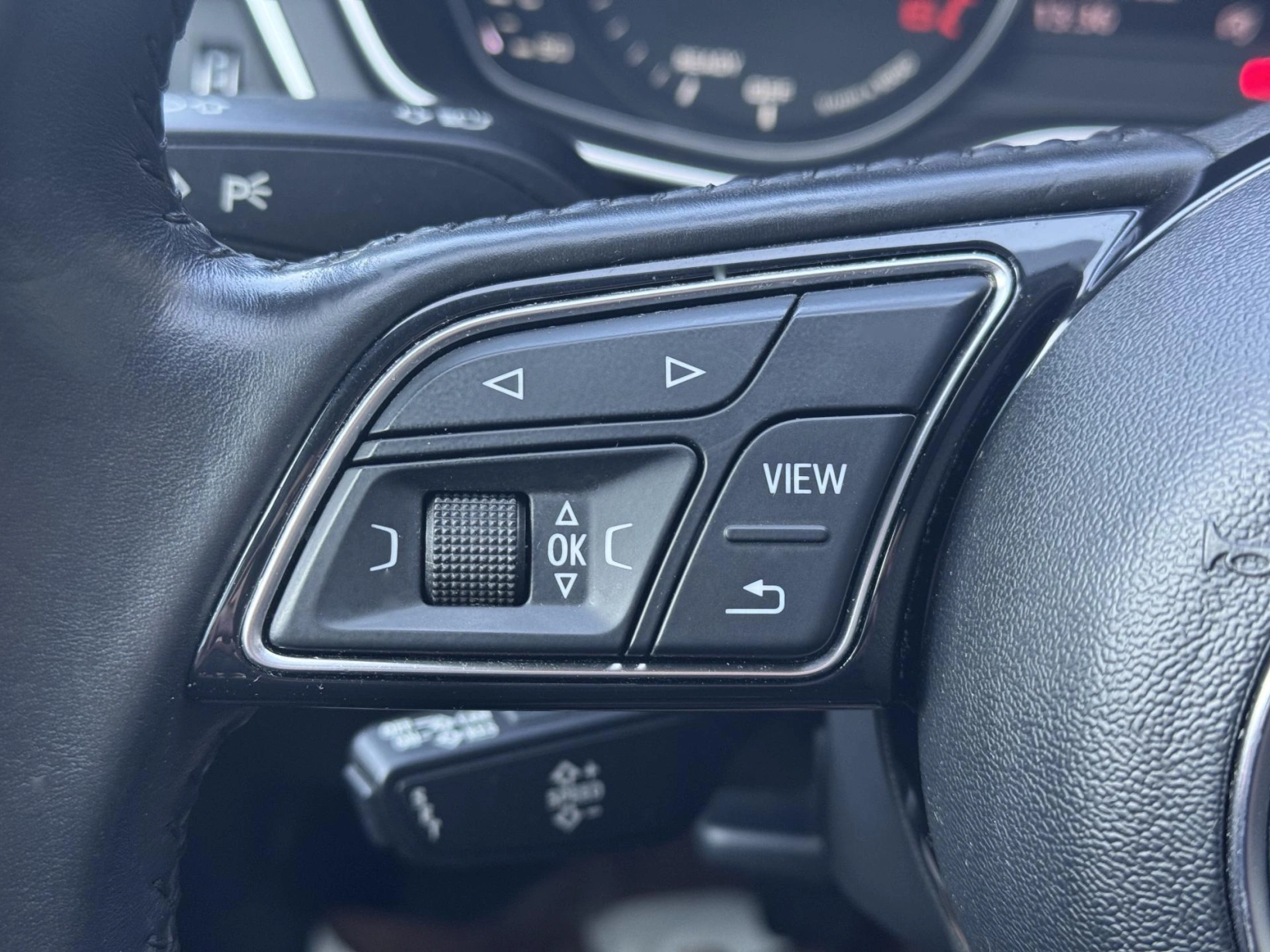 Audi A4 – 2.0TDi MAN Sport,Individual
