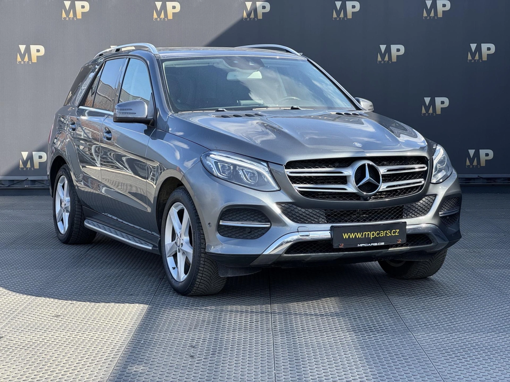 Mercedes-Benz GLE – 350D 190kW 4M, AIRMATIC, 360°