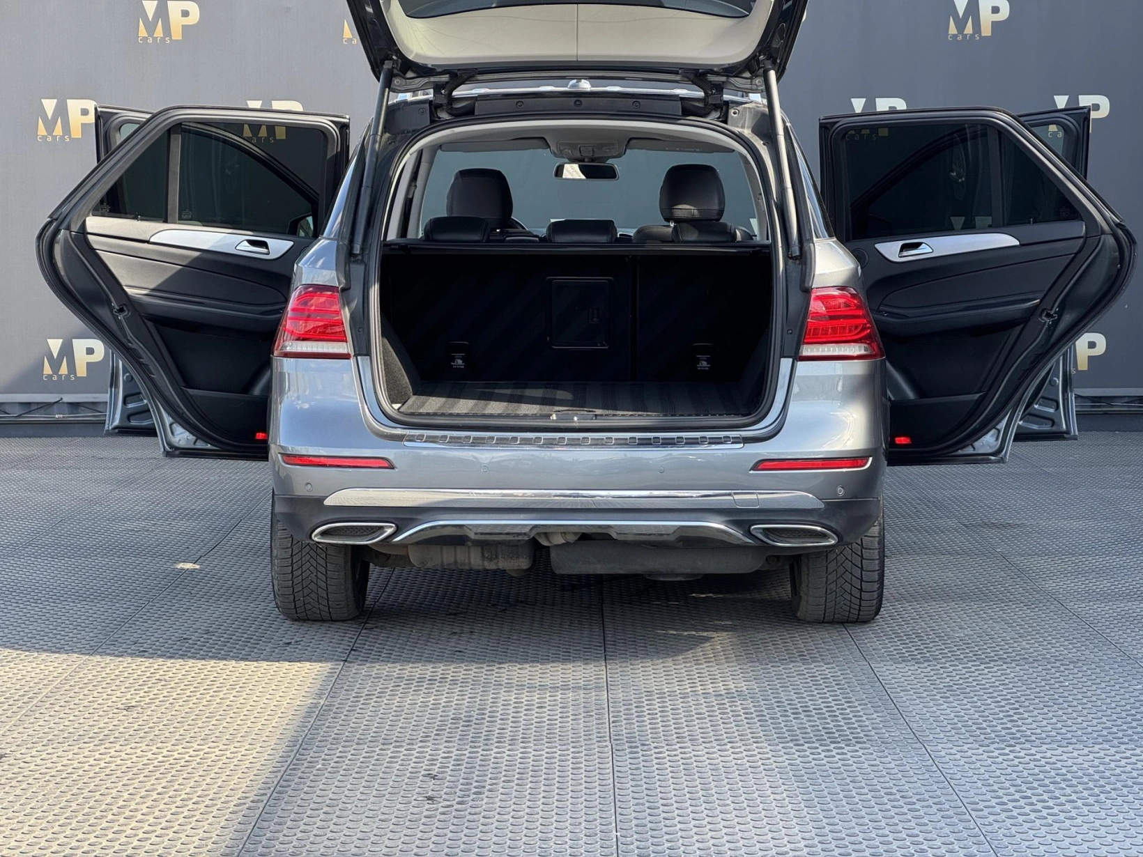 Mercedes-Benz GLE – 350D 190kW 4M, AIRMATIC, 360°