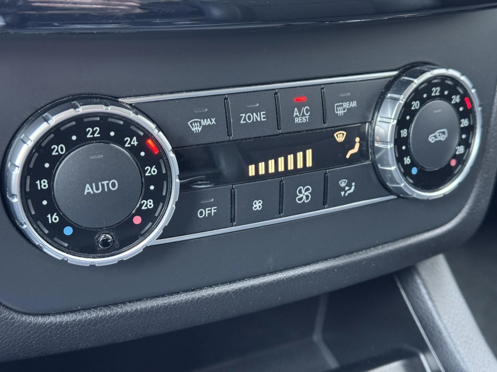 Mercedes-Benz GLE – 350D 190kW 4M, AIRMATIC, 360°