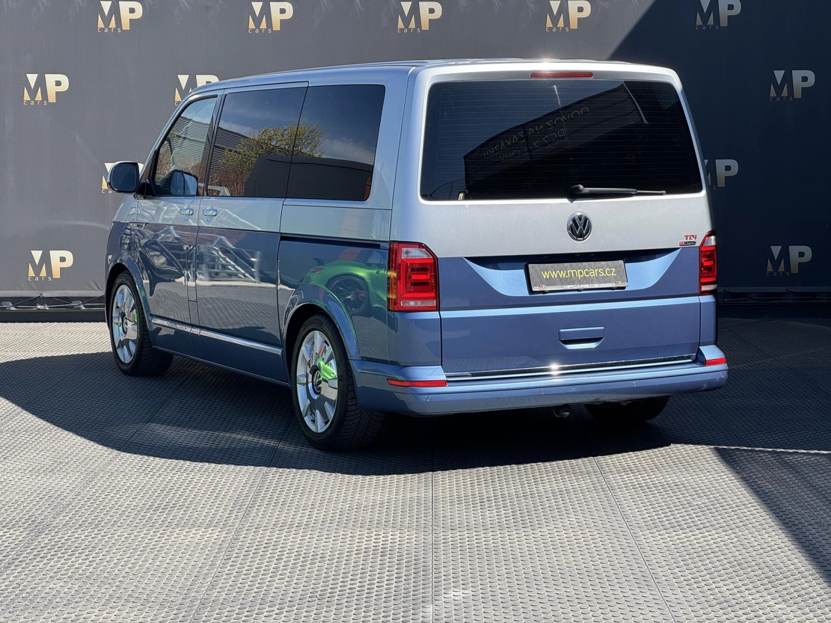 Volkswagen Multivan – 2.0TDi DSG Highline RZV