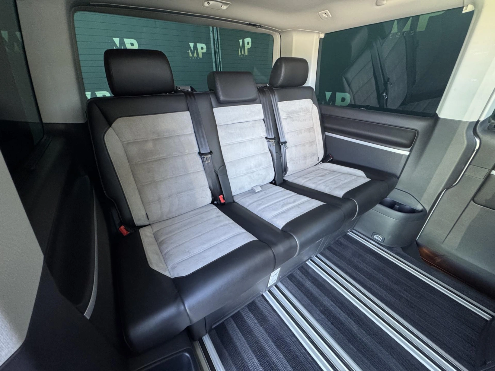 Volkswagen Multivan – 2.0TDi DSG Highline RZV