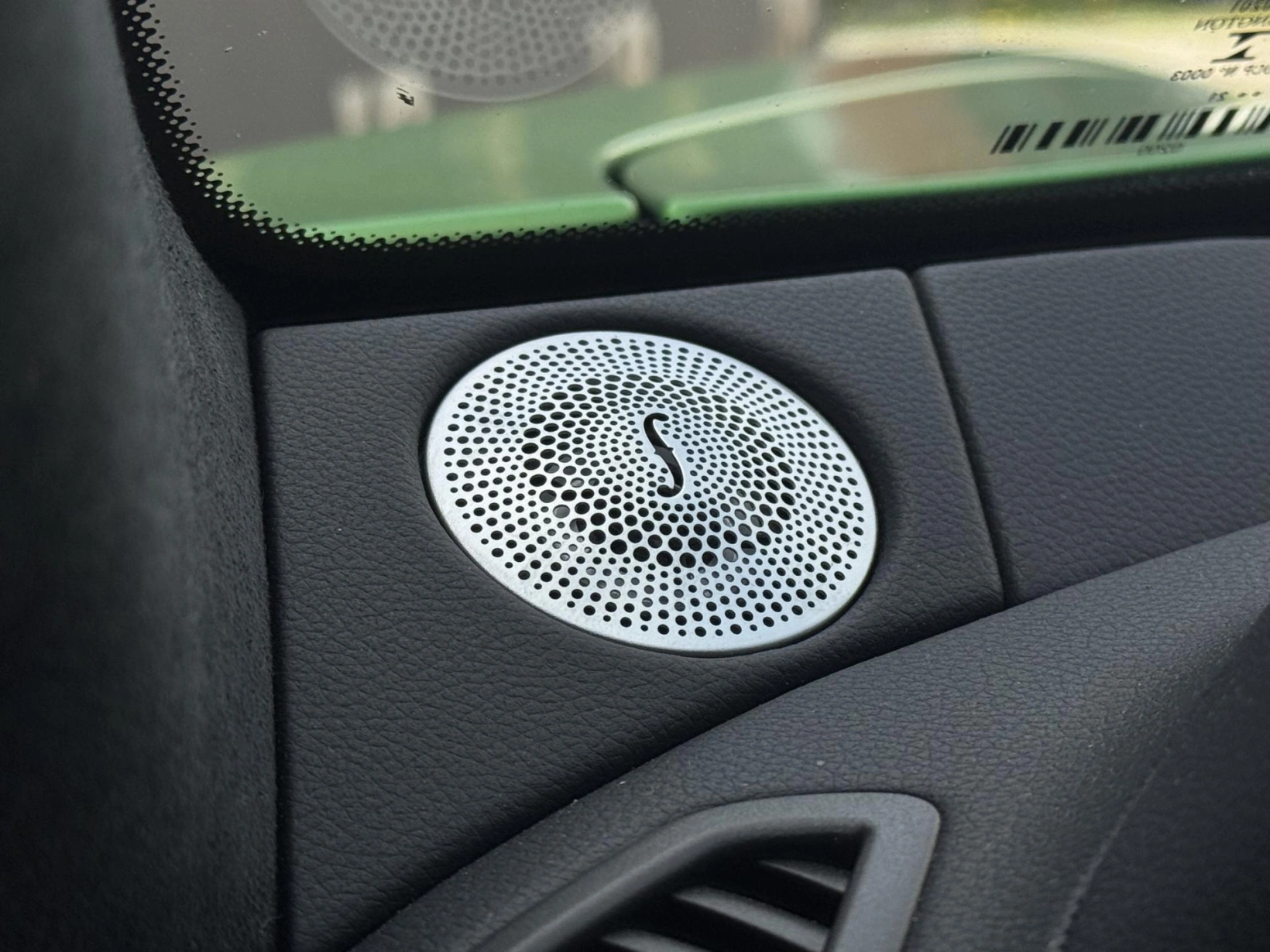 Mercedes-Benz AMG GT – R 4.0 V8 430kW, Carbon Ceramic