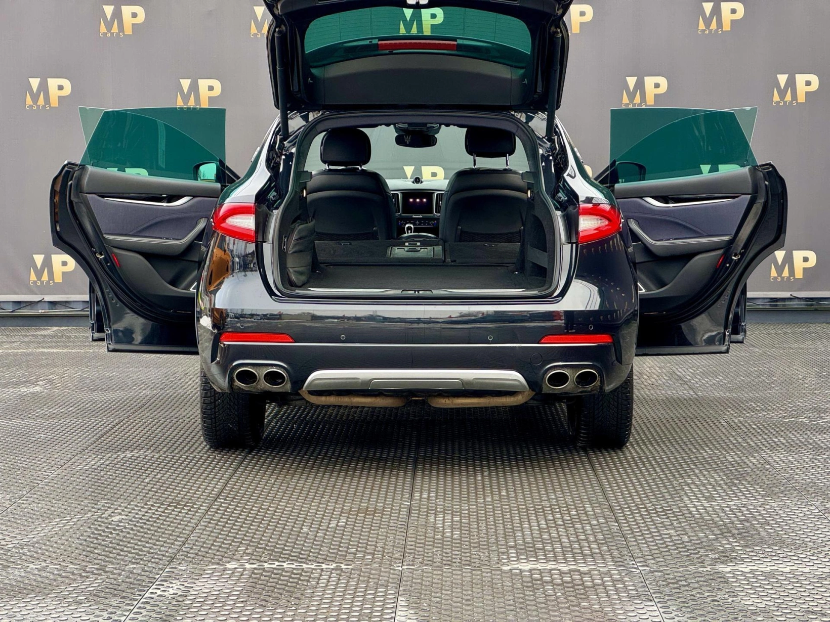 Maserati Levante – GranLusso Q4, 3.0iV6 257kW, ČR