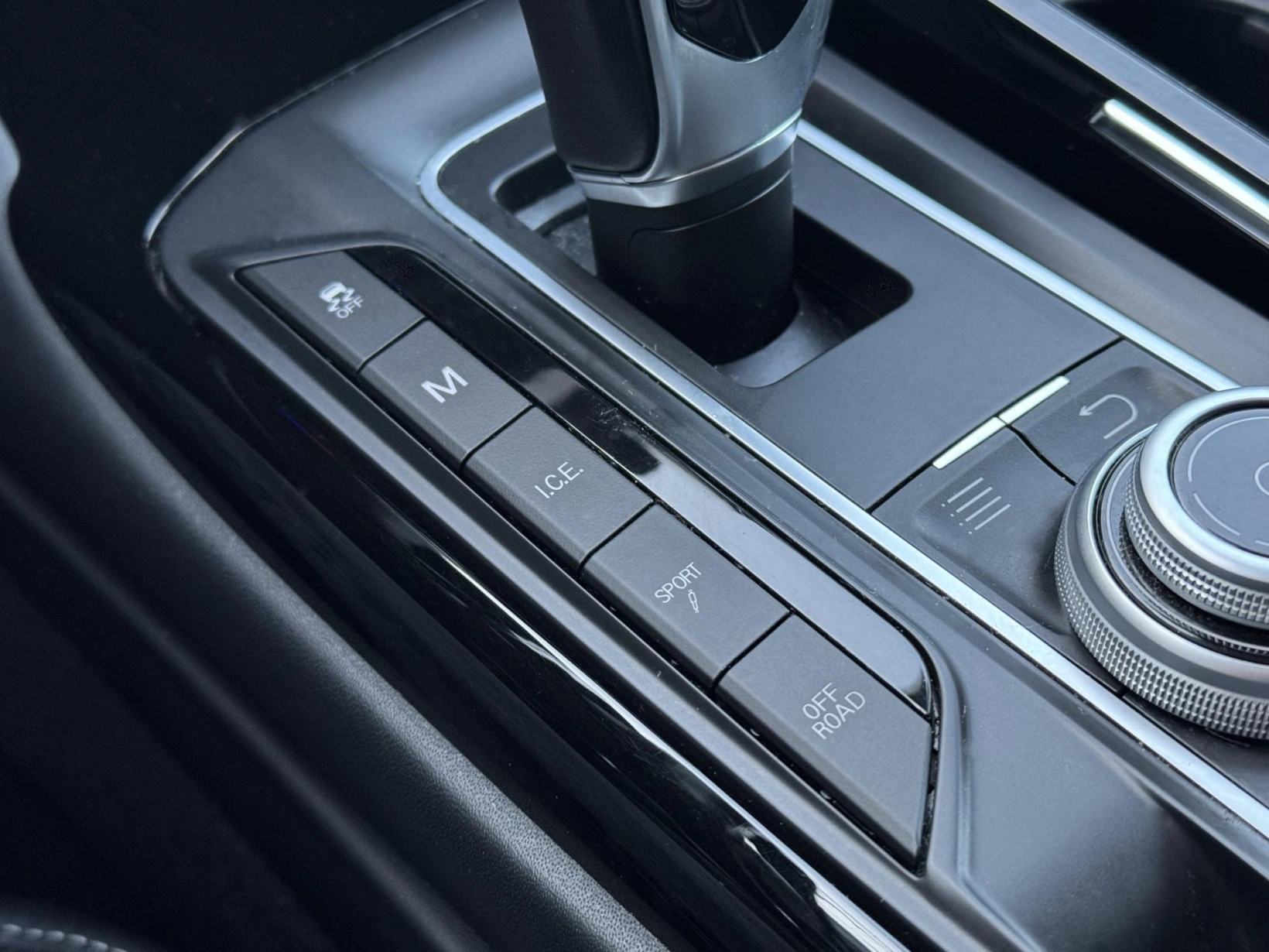 Maserati Levante – GranLusso Q4, 3.0iV6 257kW, ČR
