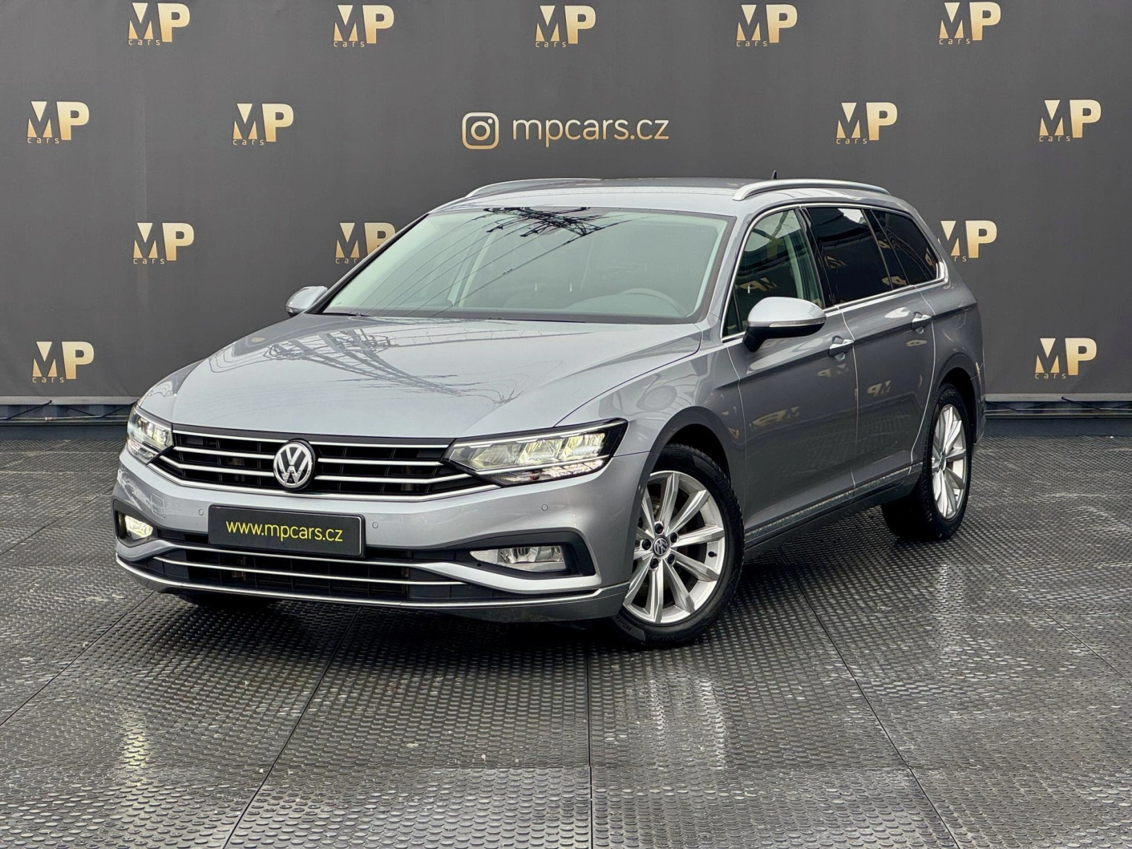 Volkswagen Passat – 1.5TSi DSG Elegance, ČR, 360°