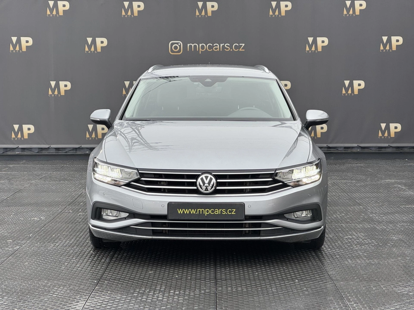 Volkswagen Passat – 1.5TSi DSG Elegance, ČR, 360°