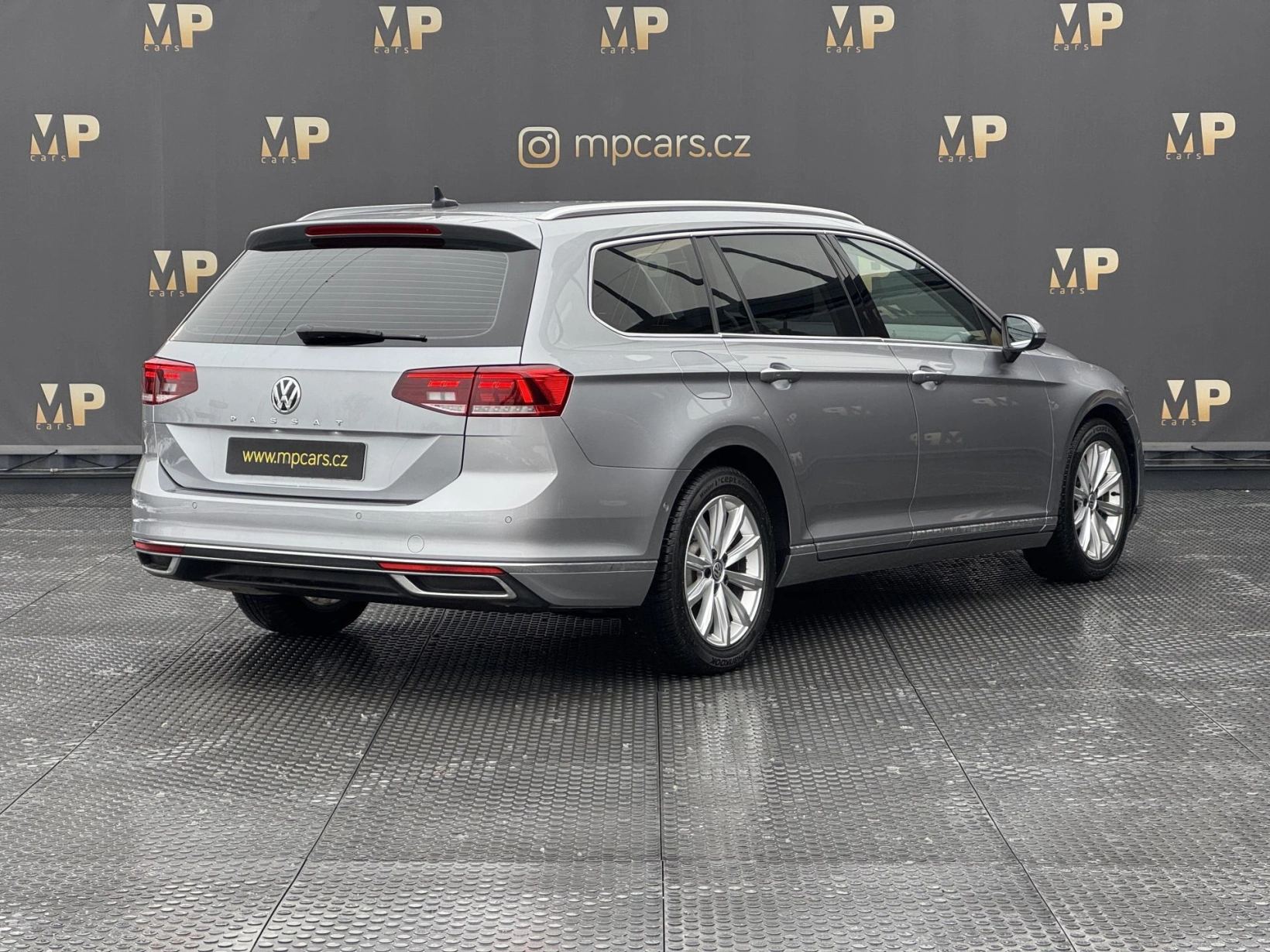 Volkswagen Passat – 1.5TSi DSG Elegance, ČR, 360°