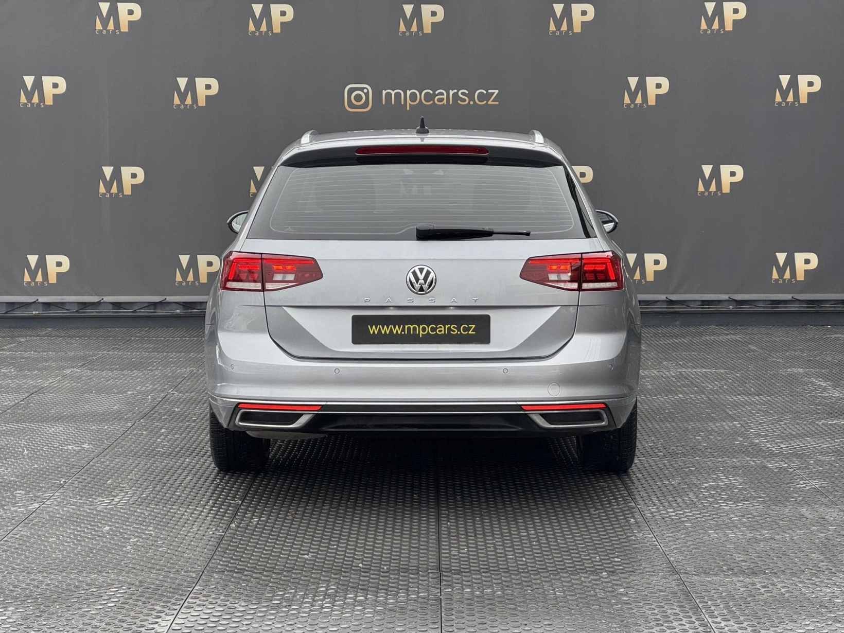 Volkswagen Passat – 1.5TSi DSG Elegance, ČR, 360°