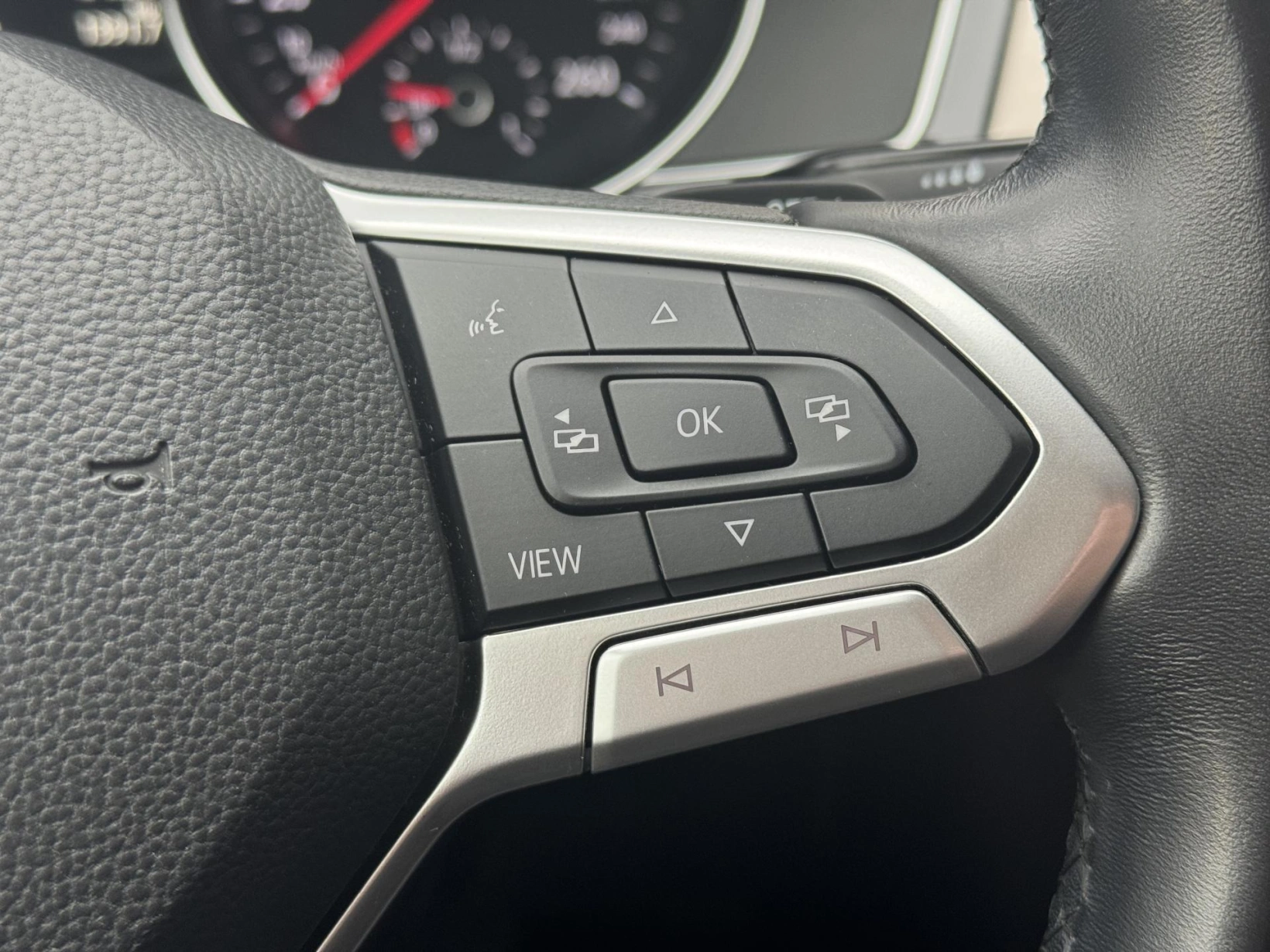 Volkswagen Passat – 1.5TSi DSG Elegance, ČR, 360°
