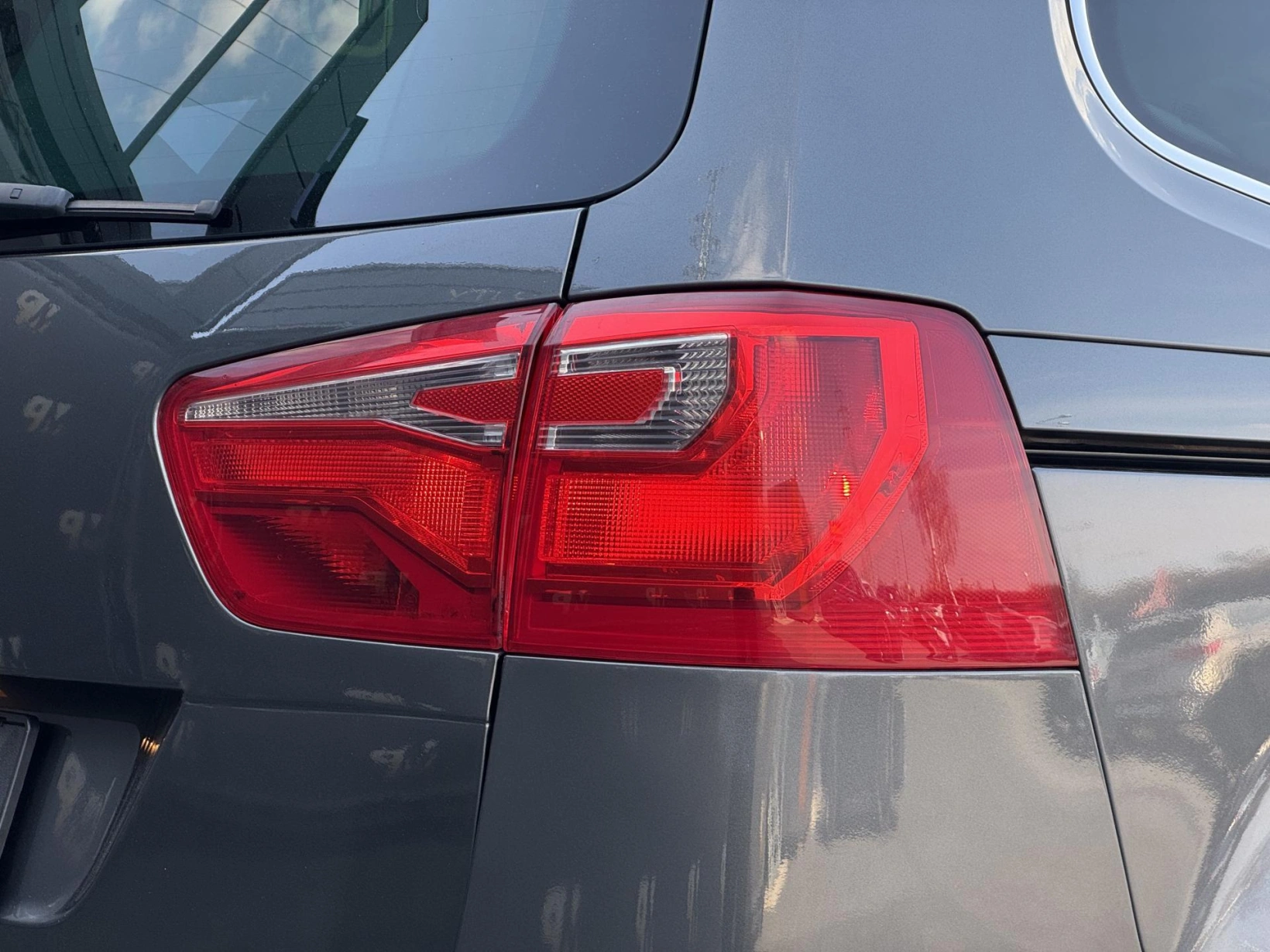 Seat Alhambra – 2.0TDi MAN 4Drive Style, 1.Maj