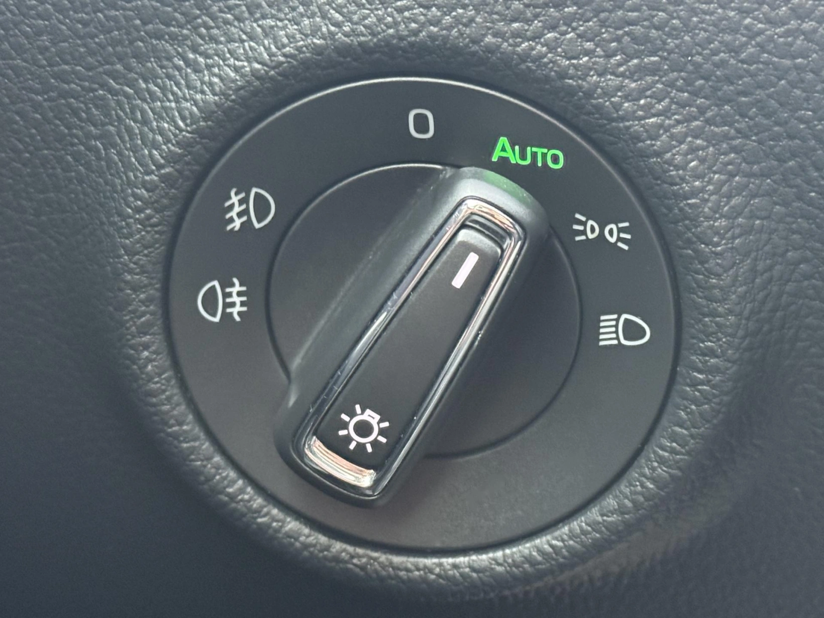 Škoda Superb – III 1.6TDi 88kW MAN, Ambition+