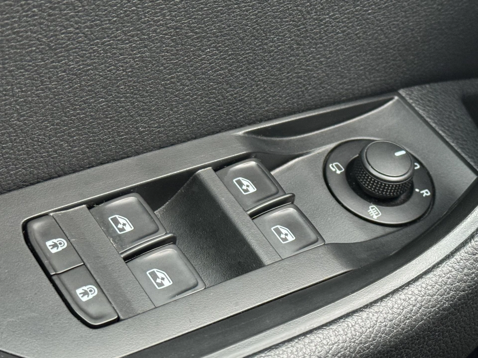 Škoda Superb – III 1.6TDi 88kW MAN, Ambition+