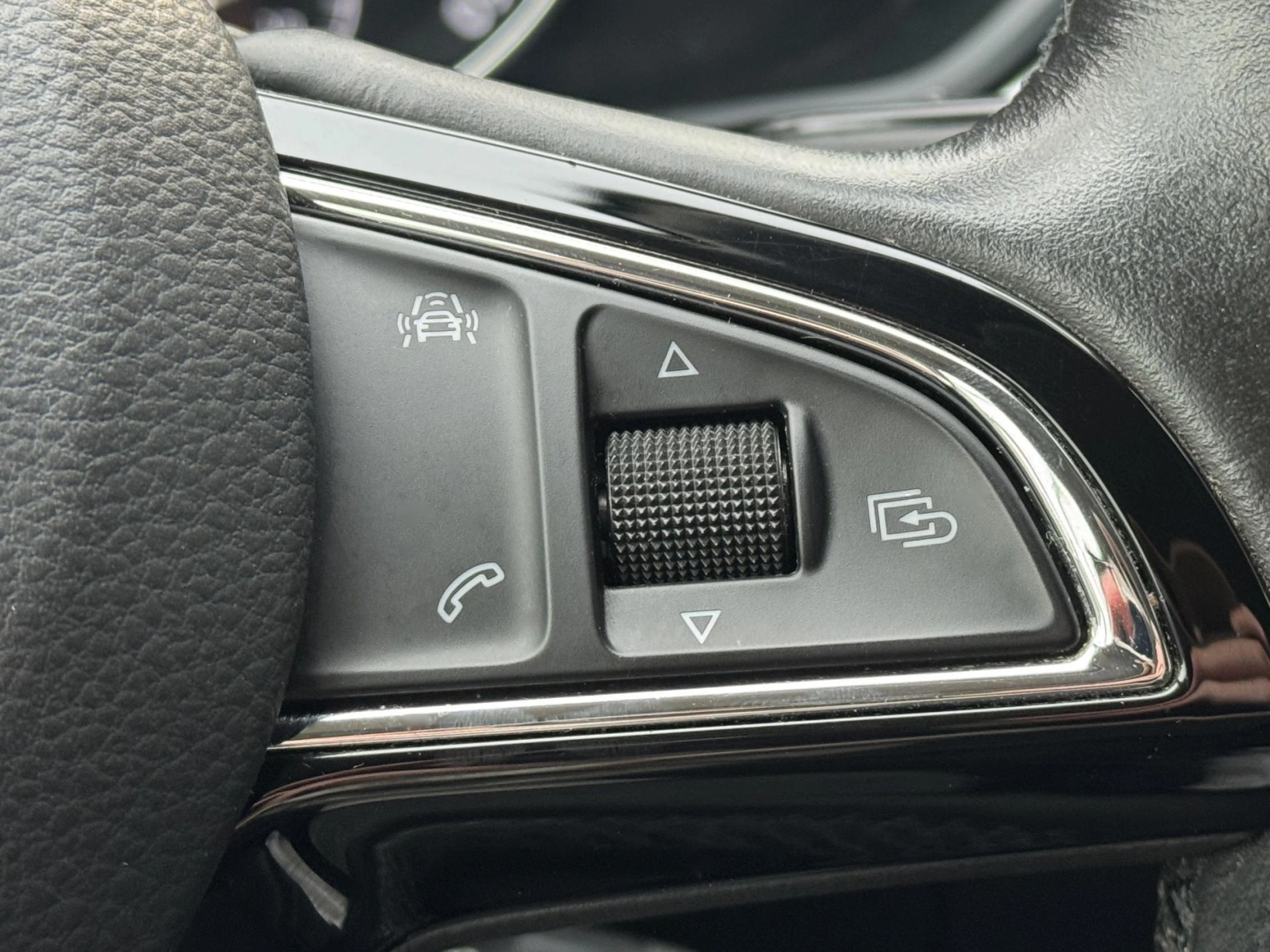 Škoda Superb – III 1.6TDi 88kW MAN, Ambition+