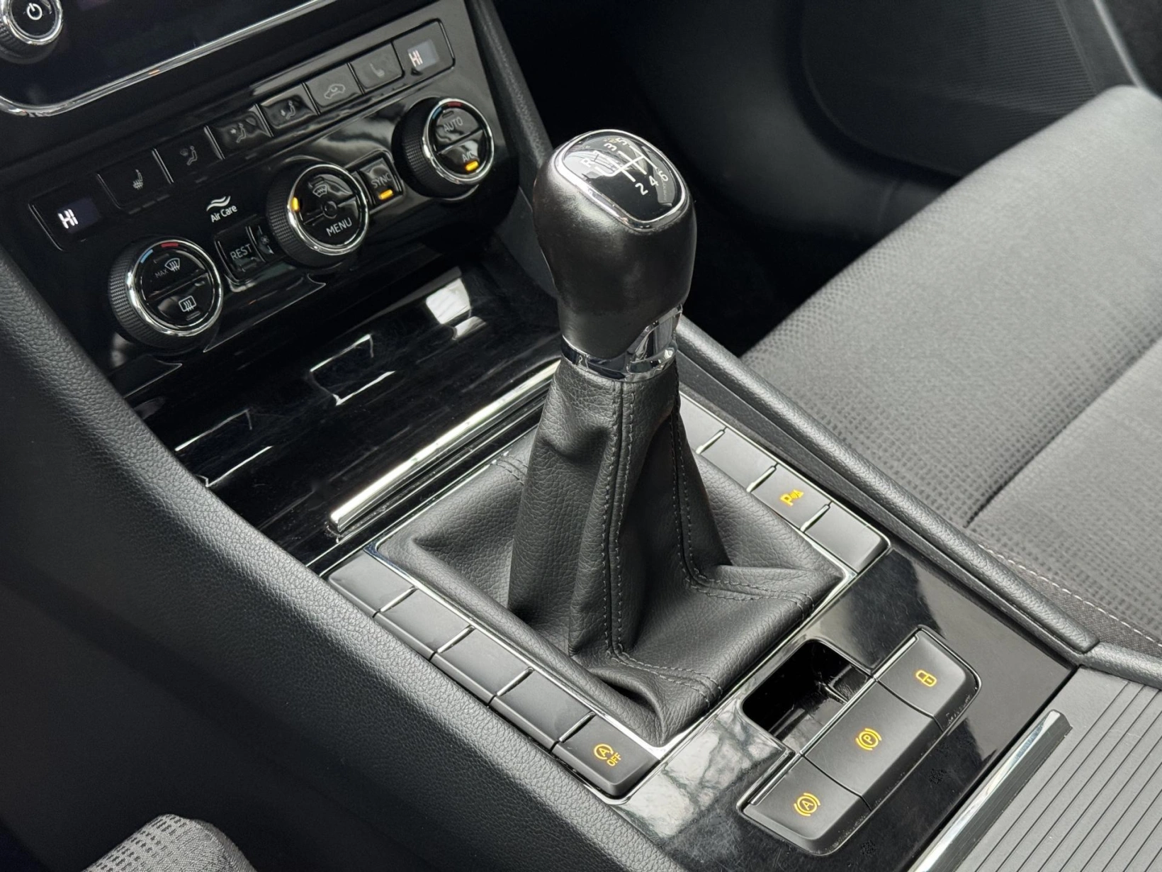 Škoda Superb – III 1.6TDi 88kW MAN, Ambition+