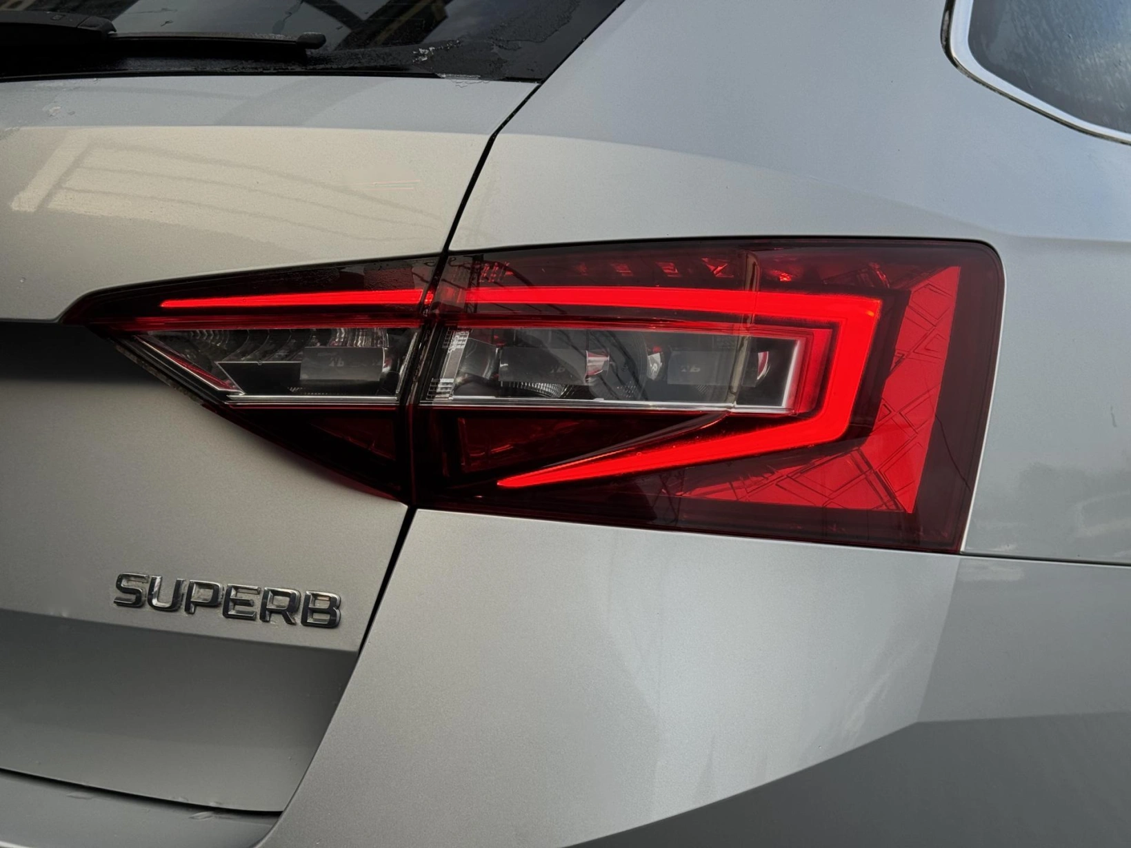 Škoda Superb – III 1.6TDi 88kW MAN, Ambition+