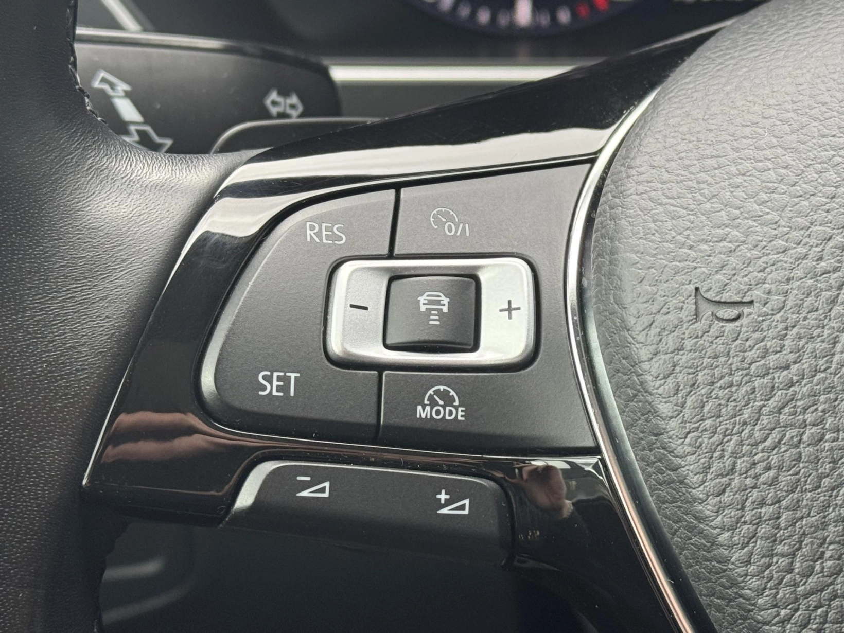 Volkswagen Tiguan – 2.0TSi DSG 4M, Highline, 1.Maj