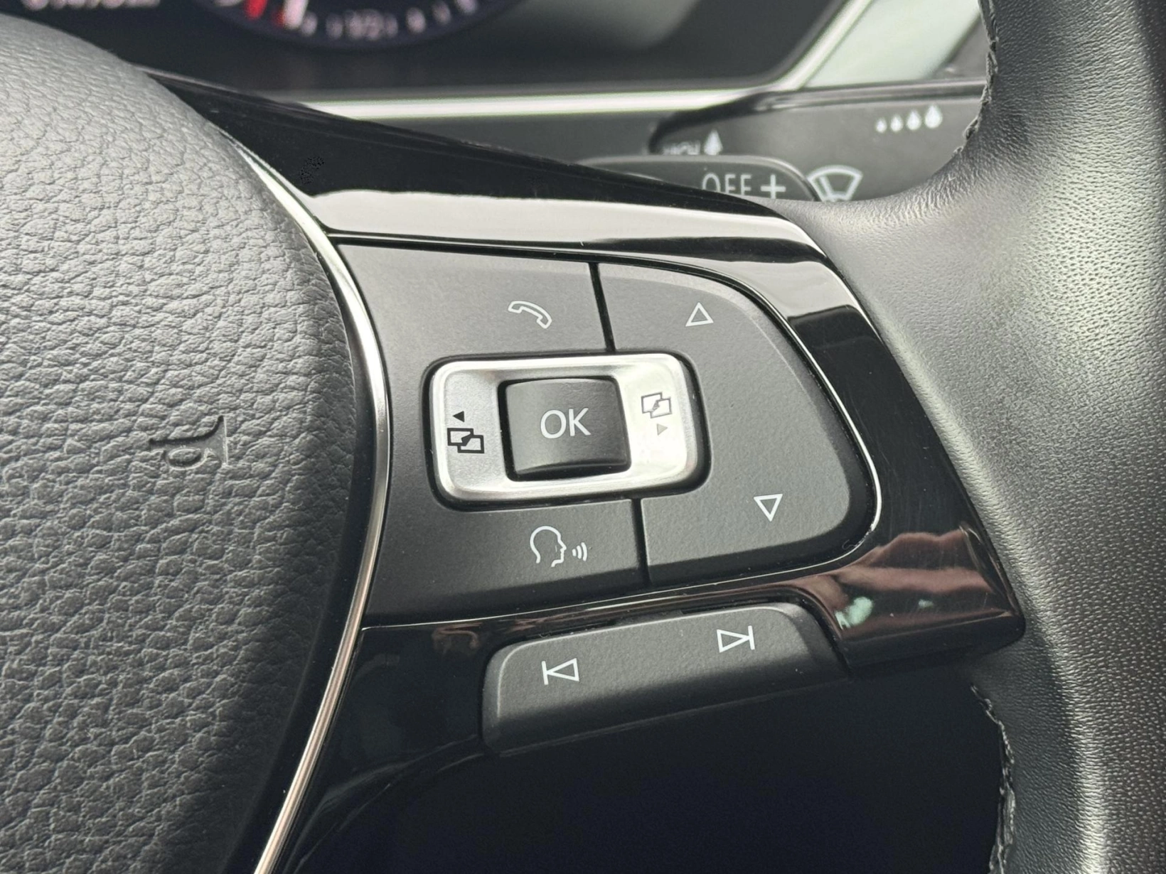 Volkswagen Tiguan – 2.0TSi DSG 4M, Highline, 1.Maj