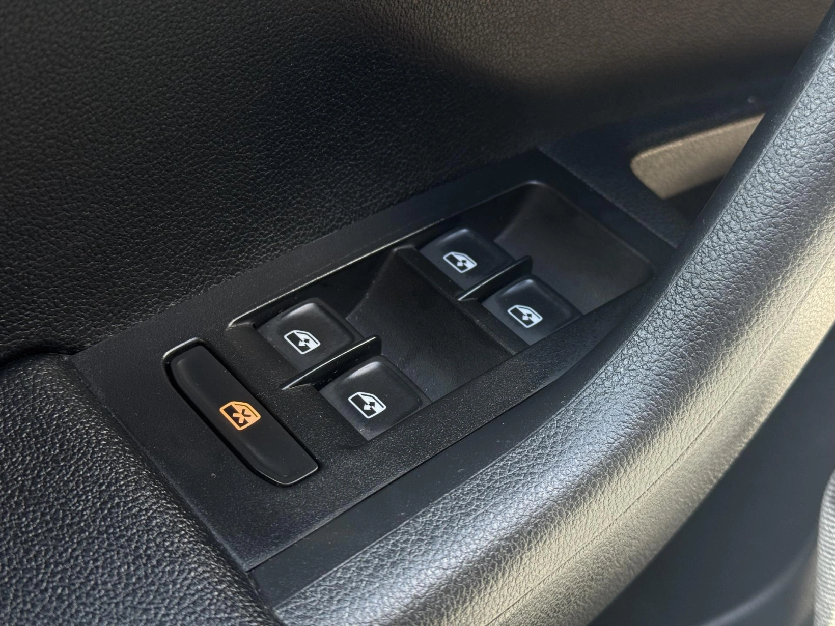Škoda Octavia – III 1.6TDi Style, Virtual, ACC
