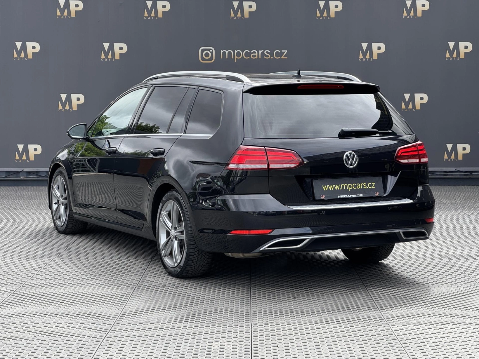 Volkswagen Golf – VII 1.4TSi MAN Highline, PANO