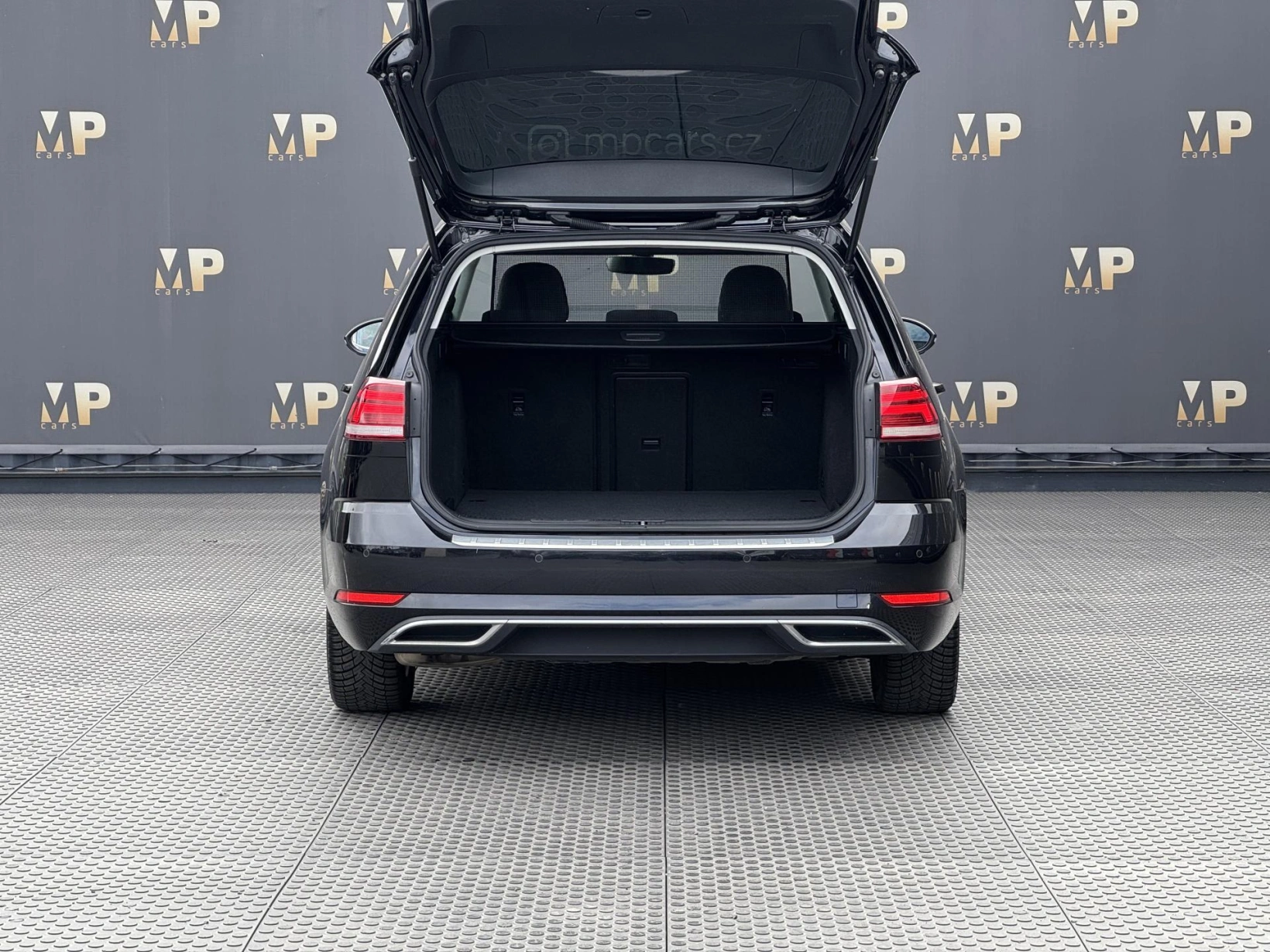 Volkswagen Golf – VII 1.4TSi MAN Highline, PANO