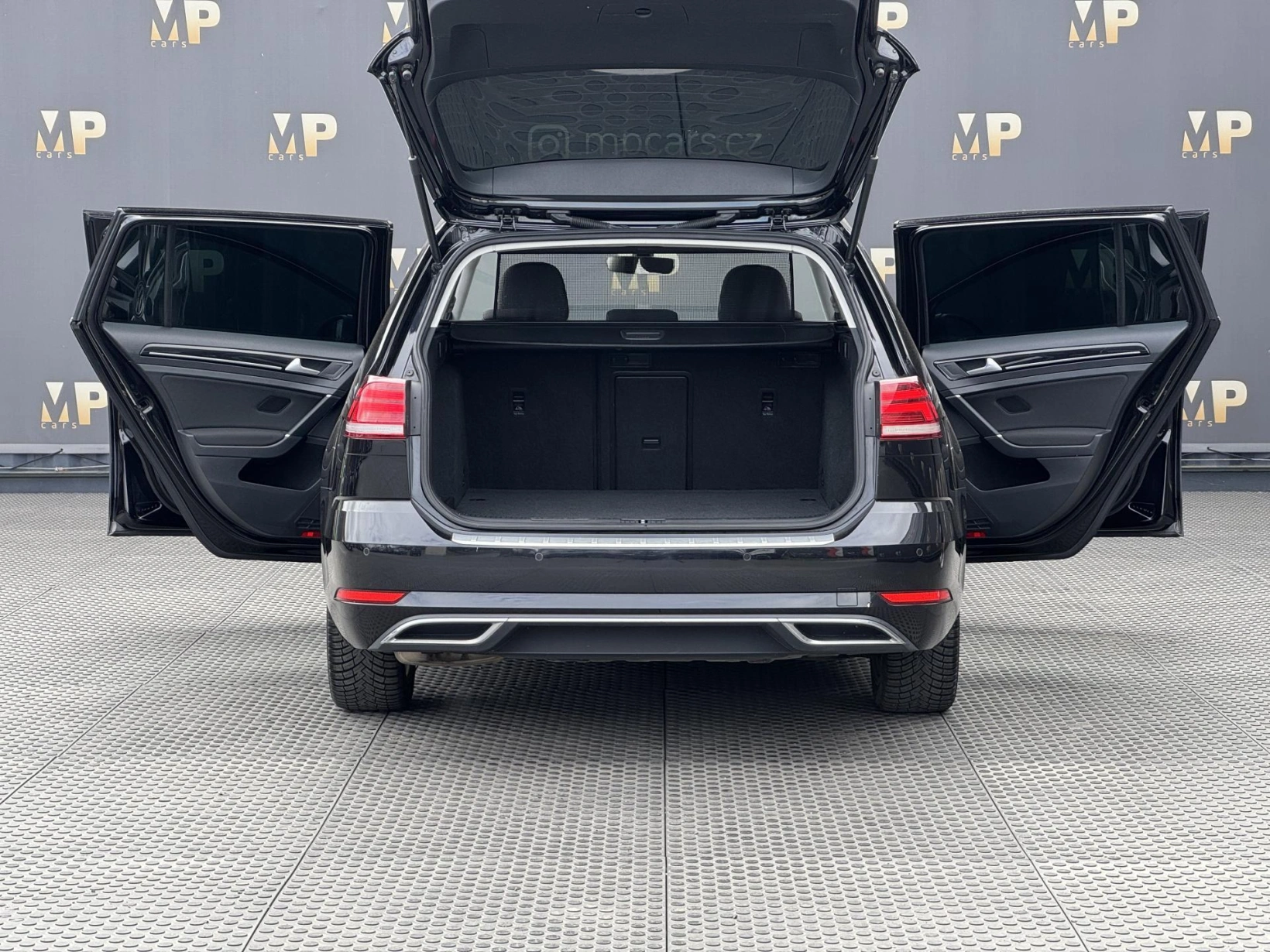 Volkswagen Golf – VII 1.4TSi MAN Highline, PANO