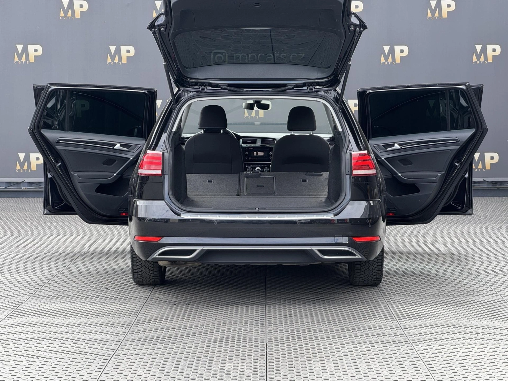 Volkswagen Golf – VII 1.4TSi MAN Highline, PANO