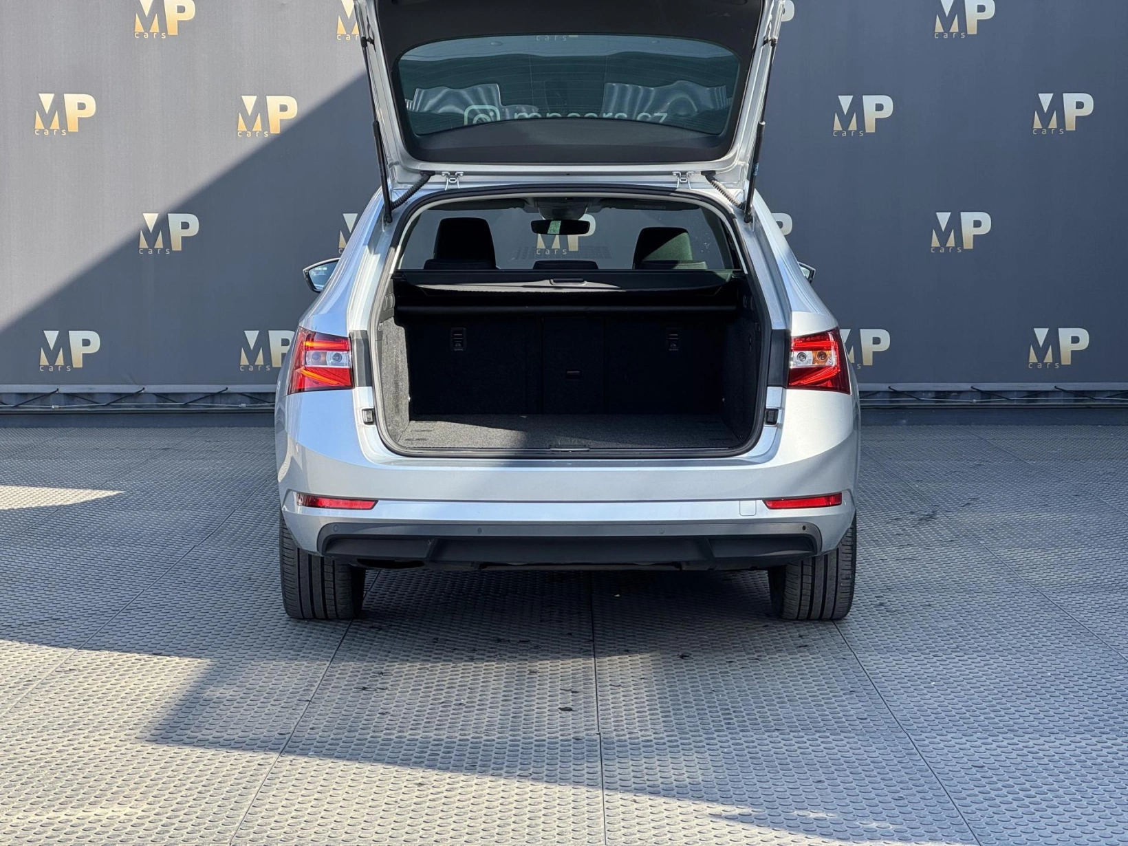 Škoda Superb – 2.0TDi DSG, Style RZV