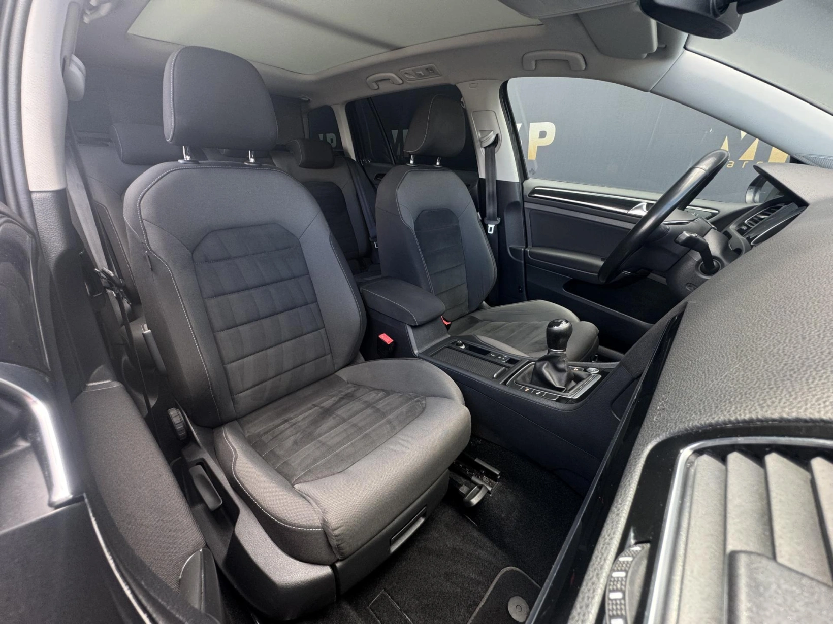 Volkswagen Golf – VII 1.4TSi MAN Highline, PANO