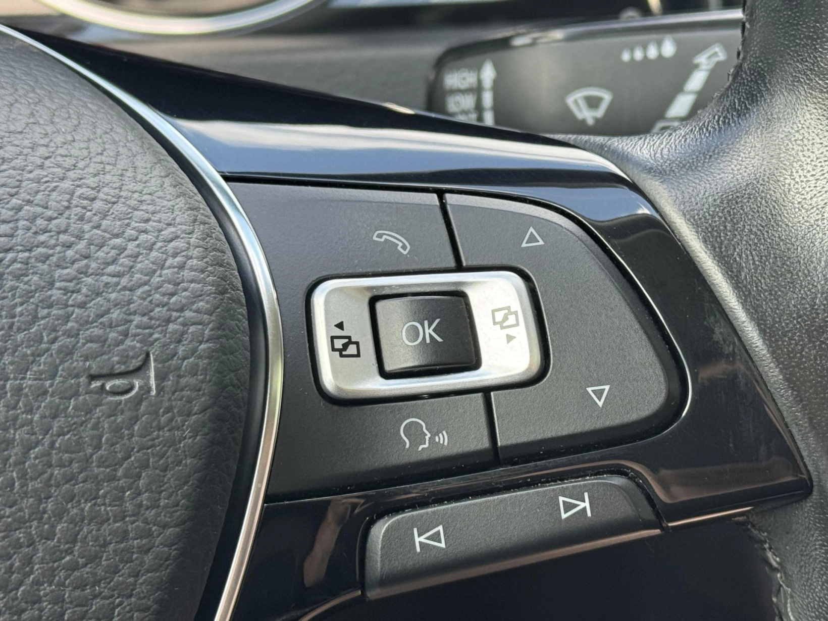 Volkswagen Golf – VII 1.4TSi MAN Highline, PANO