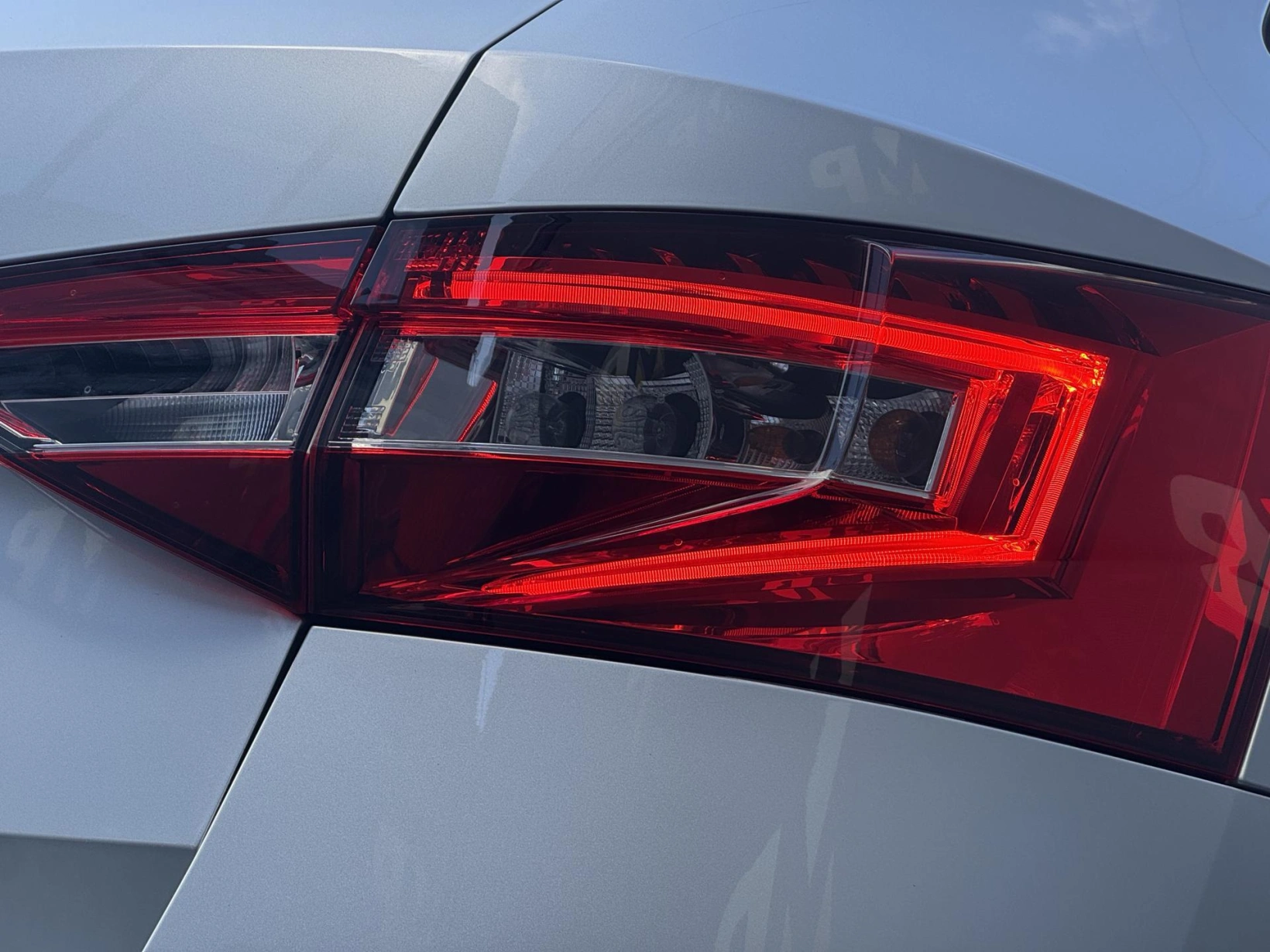 Škoda Superb – 2.0TDi DSG, Style RZV