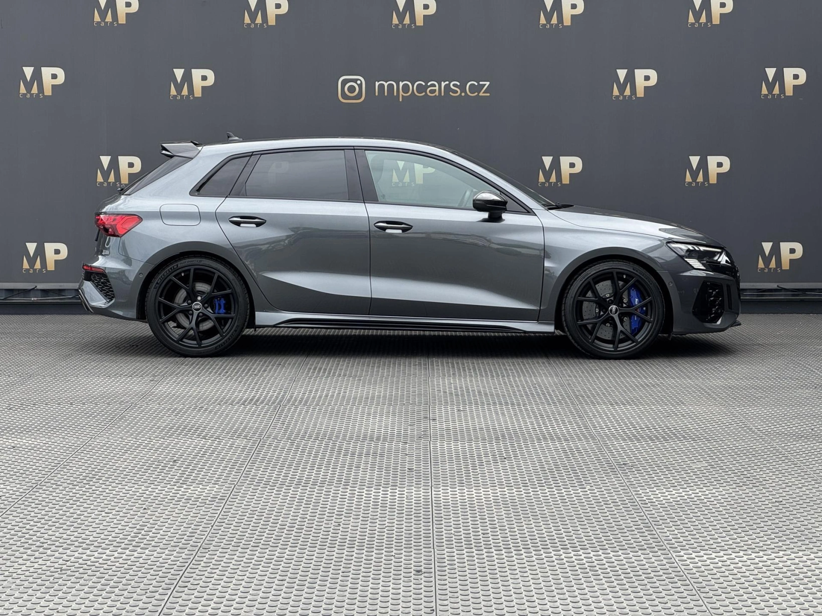 Audi RS 3 – 2.5TFSi 294kW Quattro, Matrix