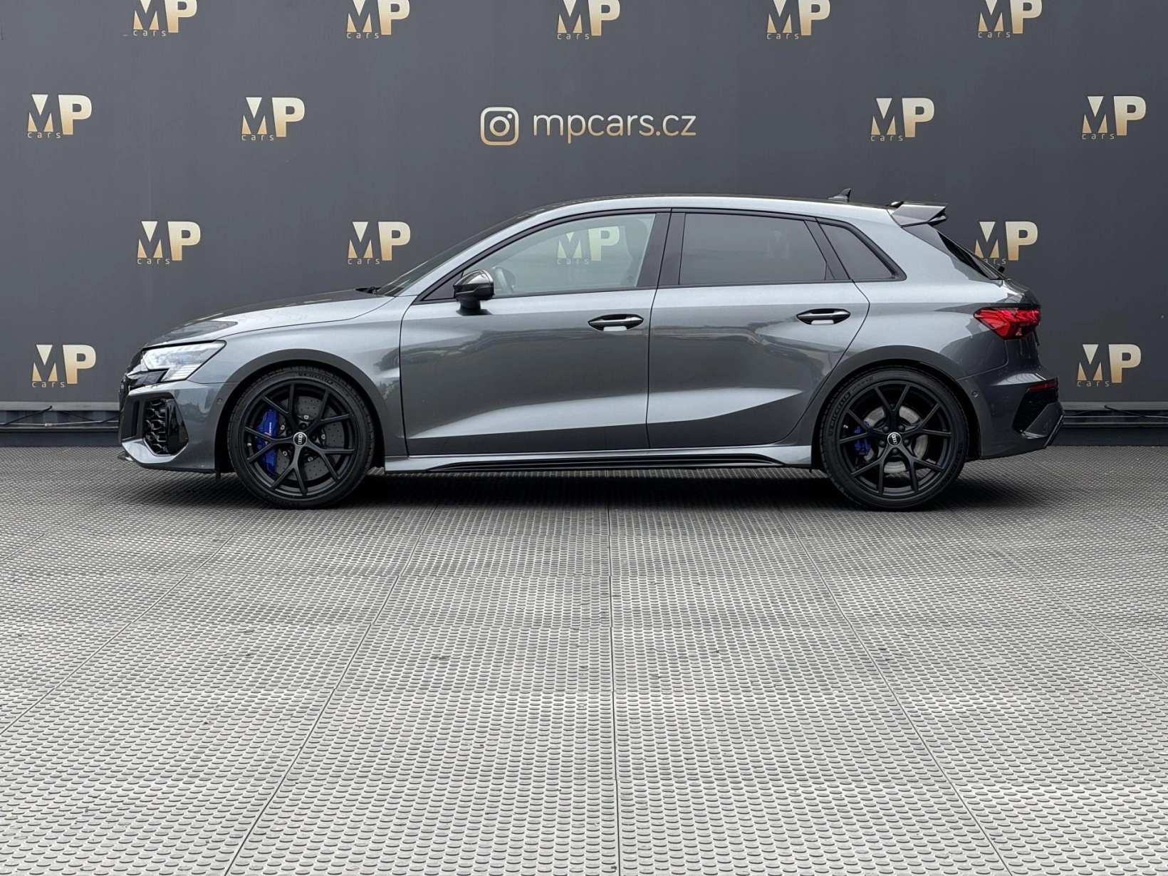 Audi RS 3 – 2.5TFSi 294kW Quattro, Matrix