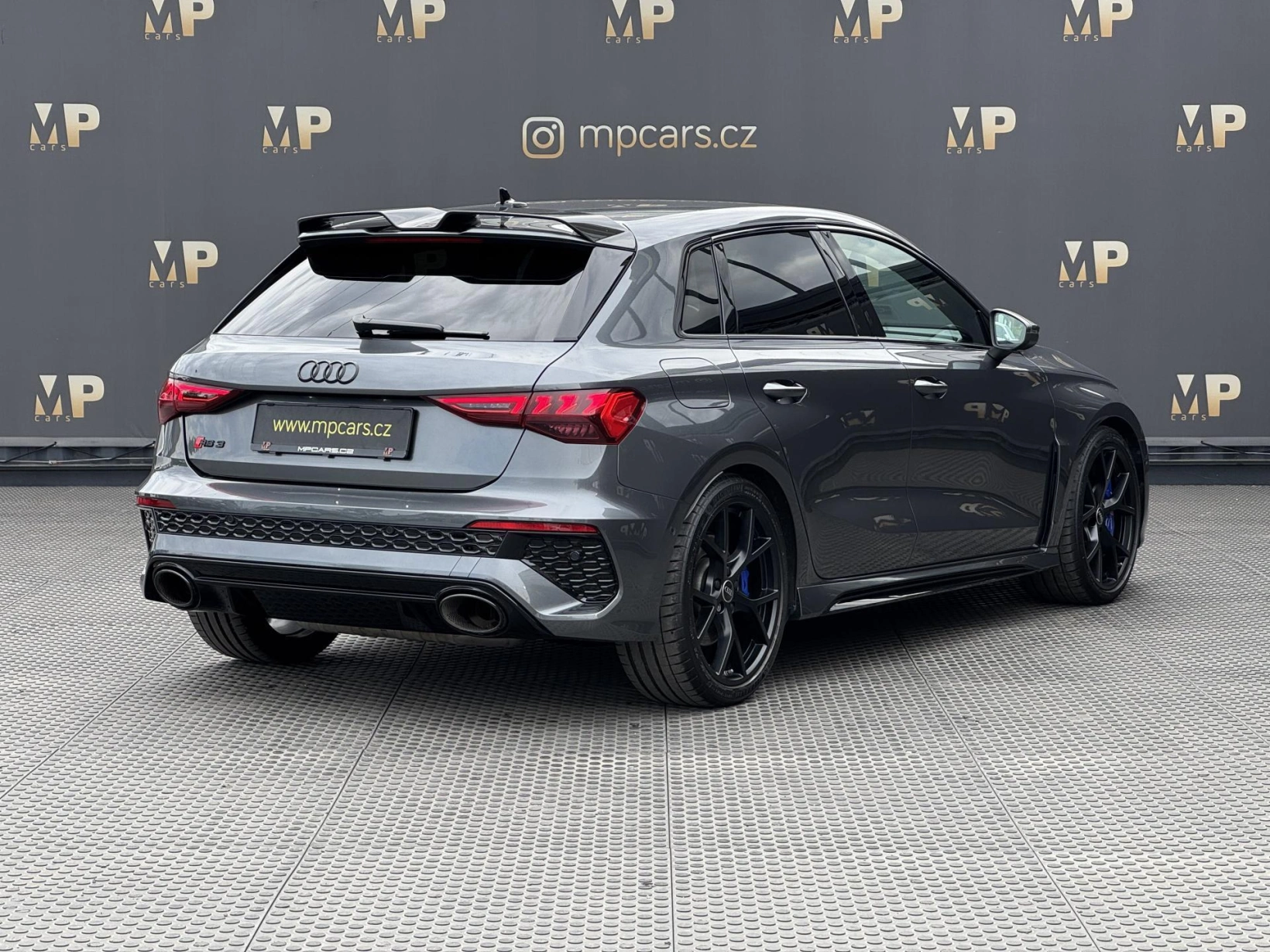 Audi RS 3 – 2.5TFSi 294kW Quattro, Matrix