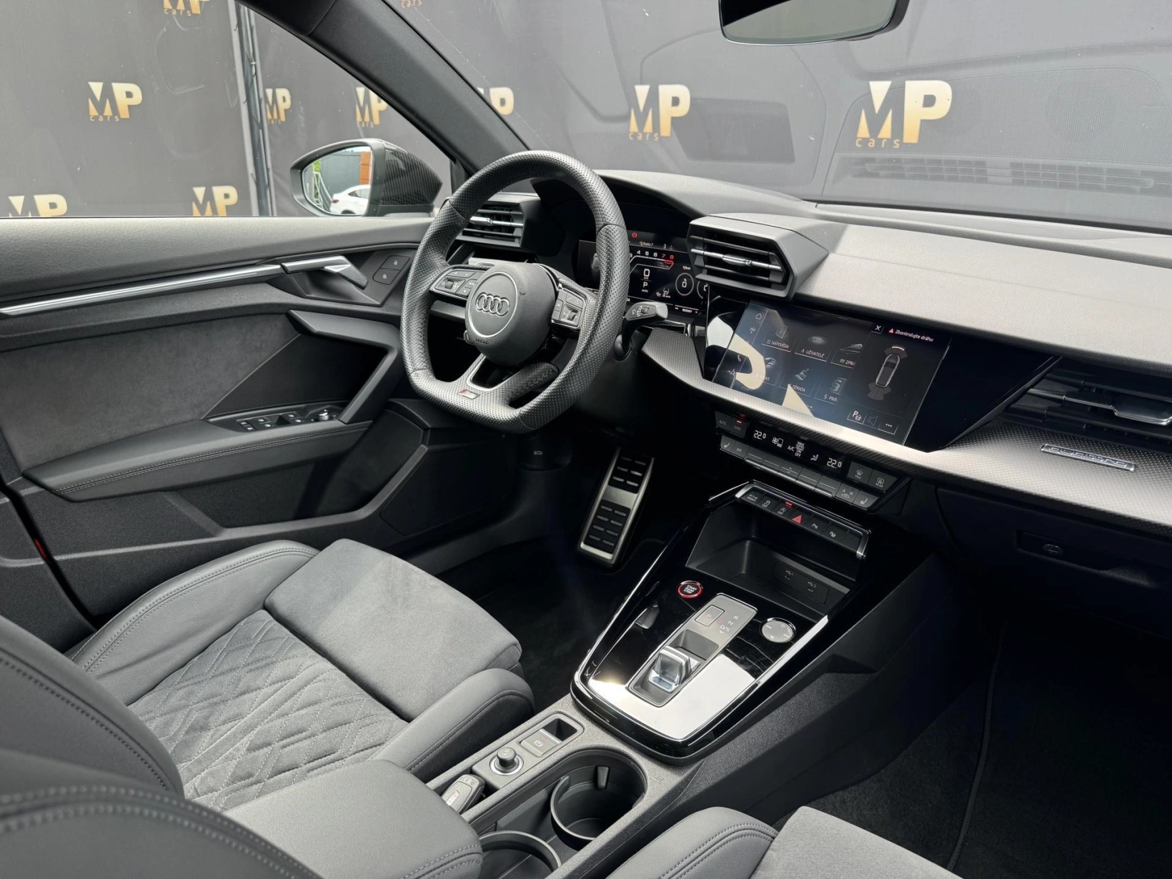 Audi RS 3 – 2.5TFSi 294kW Quattro, Matrix
