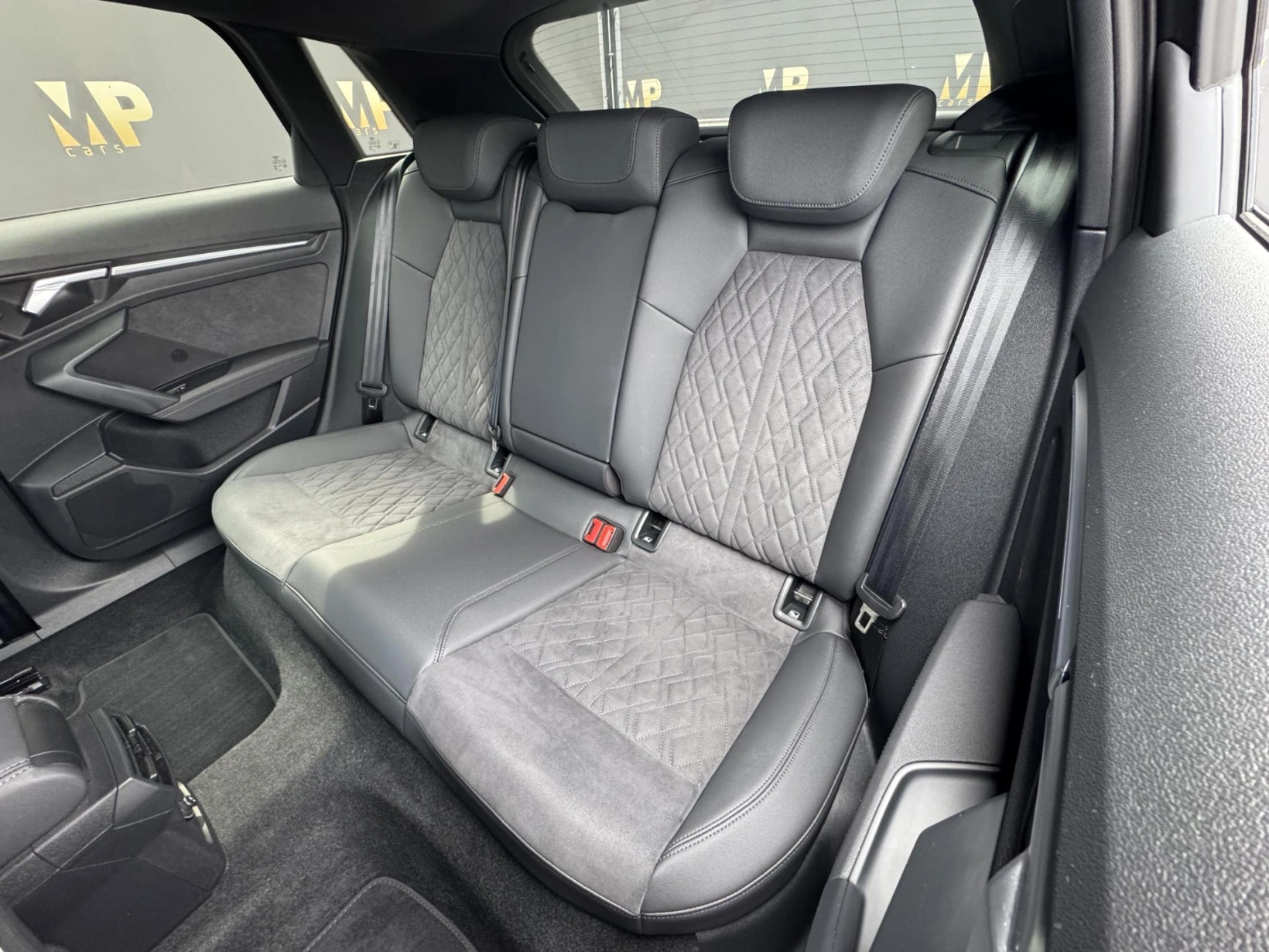 Audi RS 3 – 2.5TFSi 294kW Quattro, Matrix