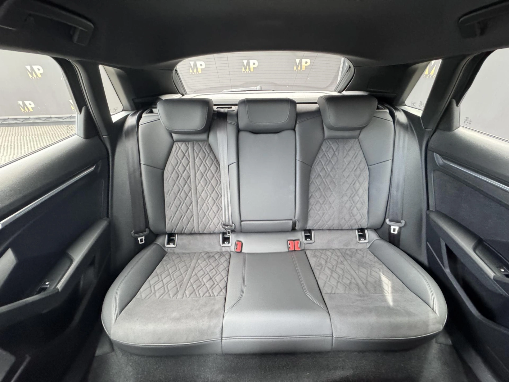 Audi RS 3 – 2.5TFSi 294kW Quattro, Matrix