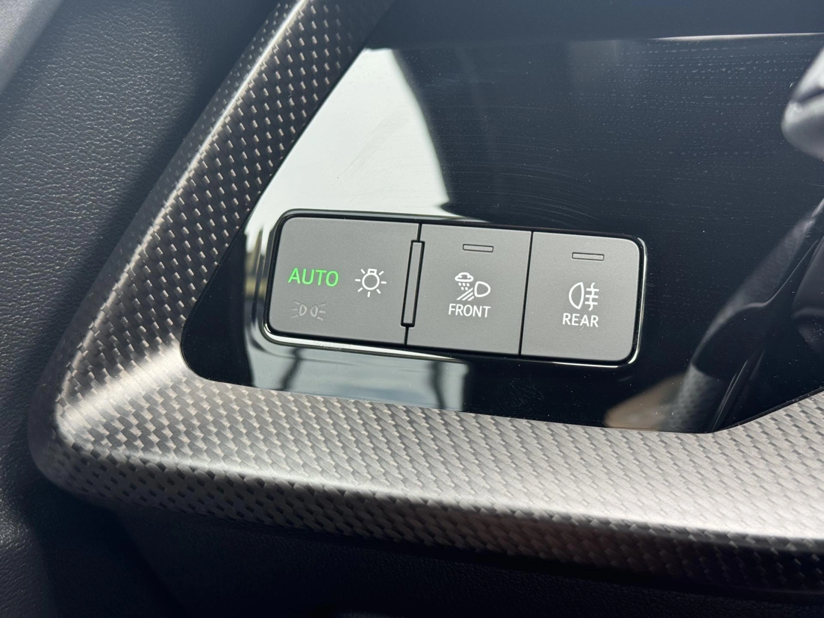 Audi RS 3 – 2.5TFSi 294kW Quattro, Matrix