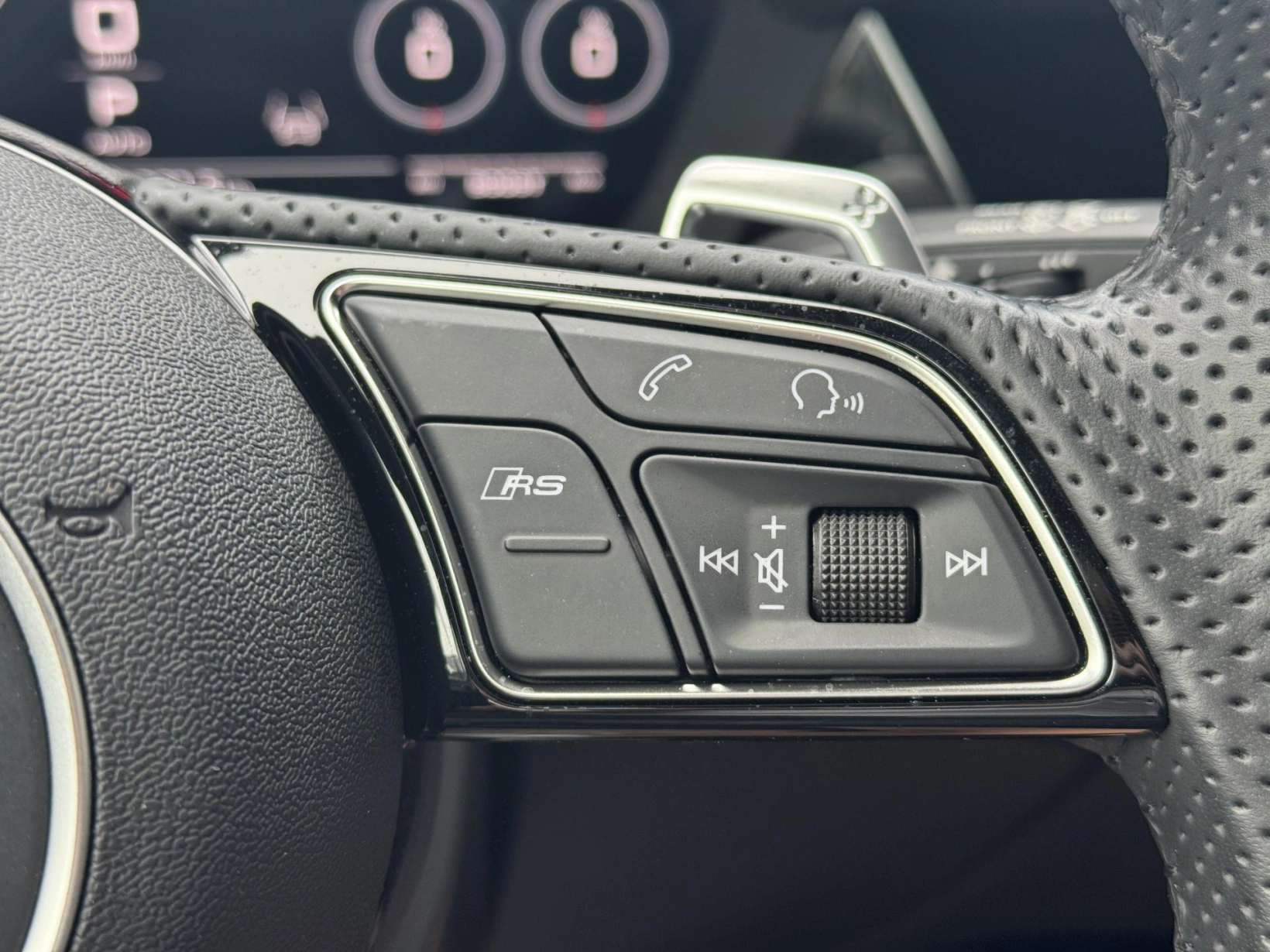 Audi RS 3 – 2.5TFSi 294kW Quattro, Matrix
