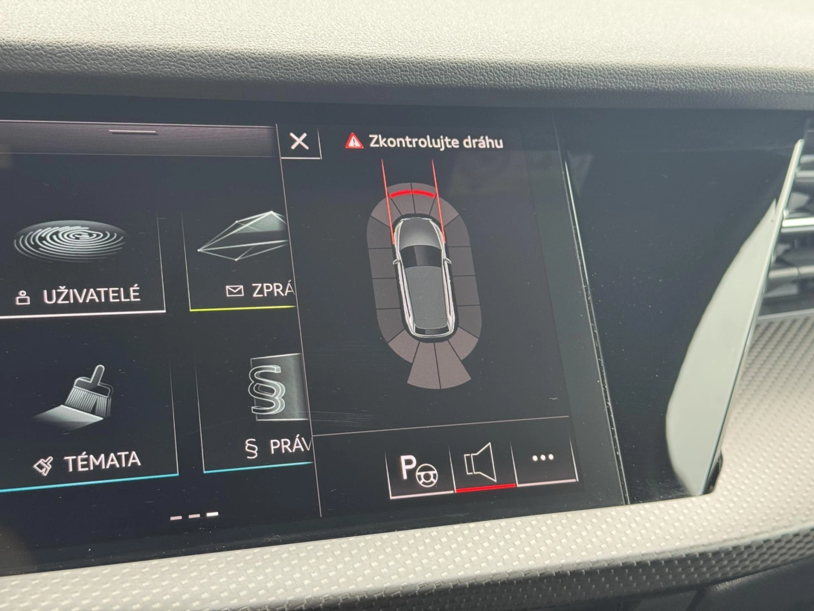 Audi RS 3 – 2.5TFSi 294kW Quattro, Matrix