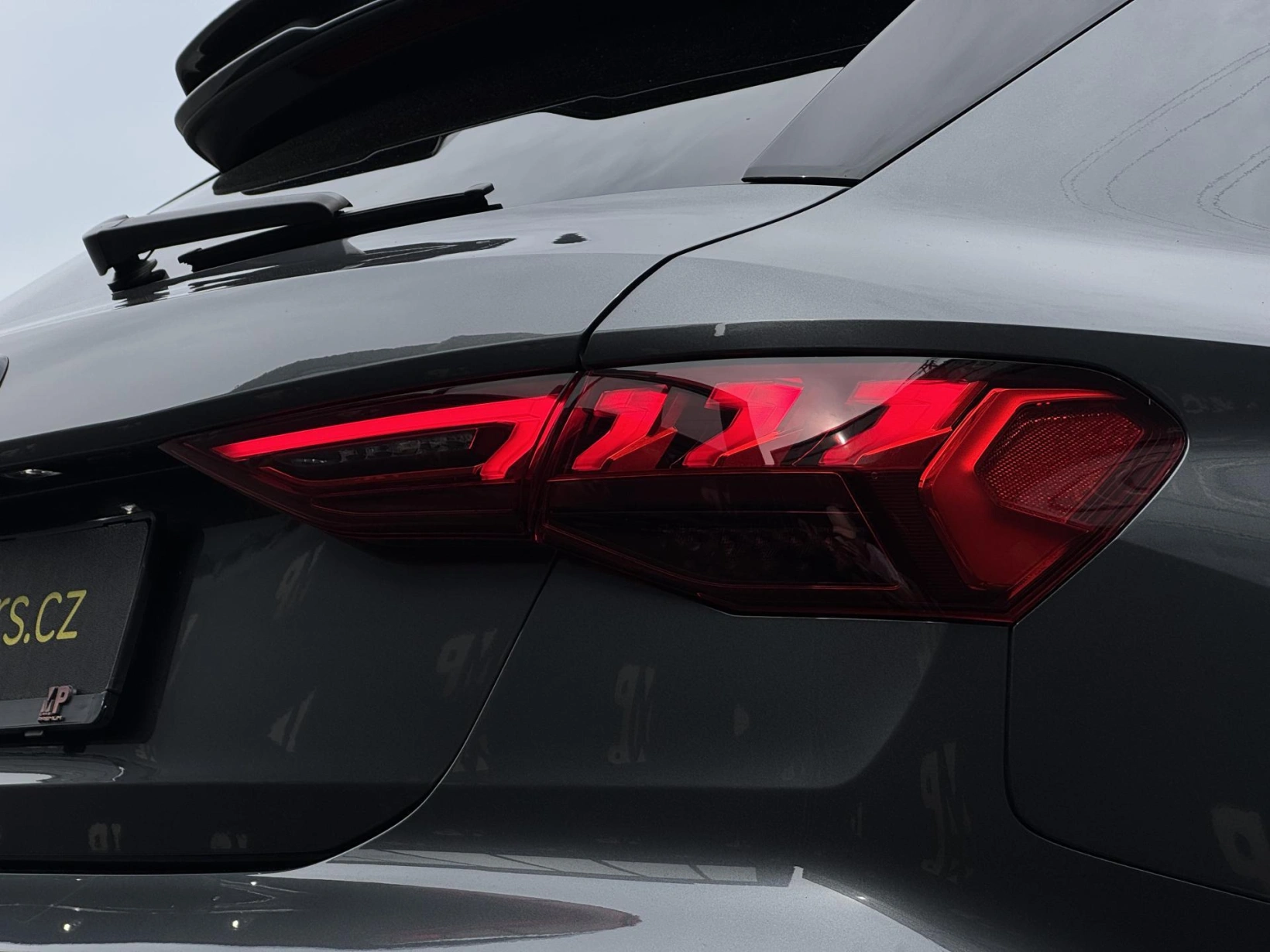 Audi RS 3 – 2.5TFSi 294kW Quattro, Matrix